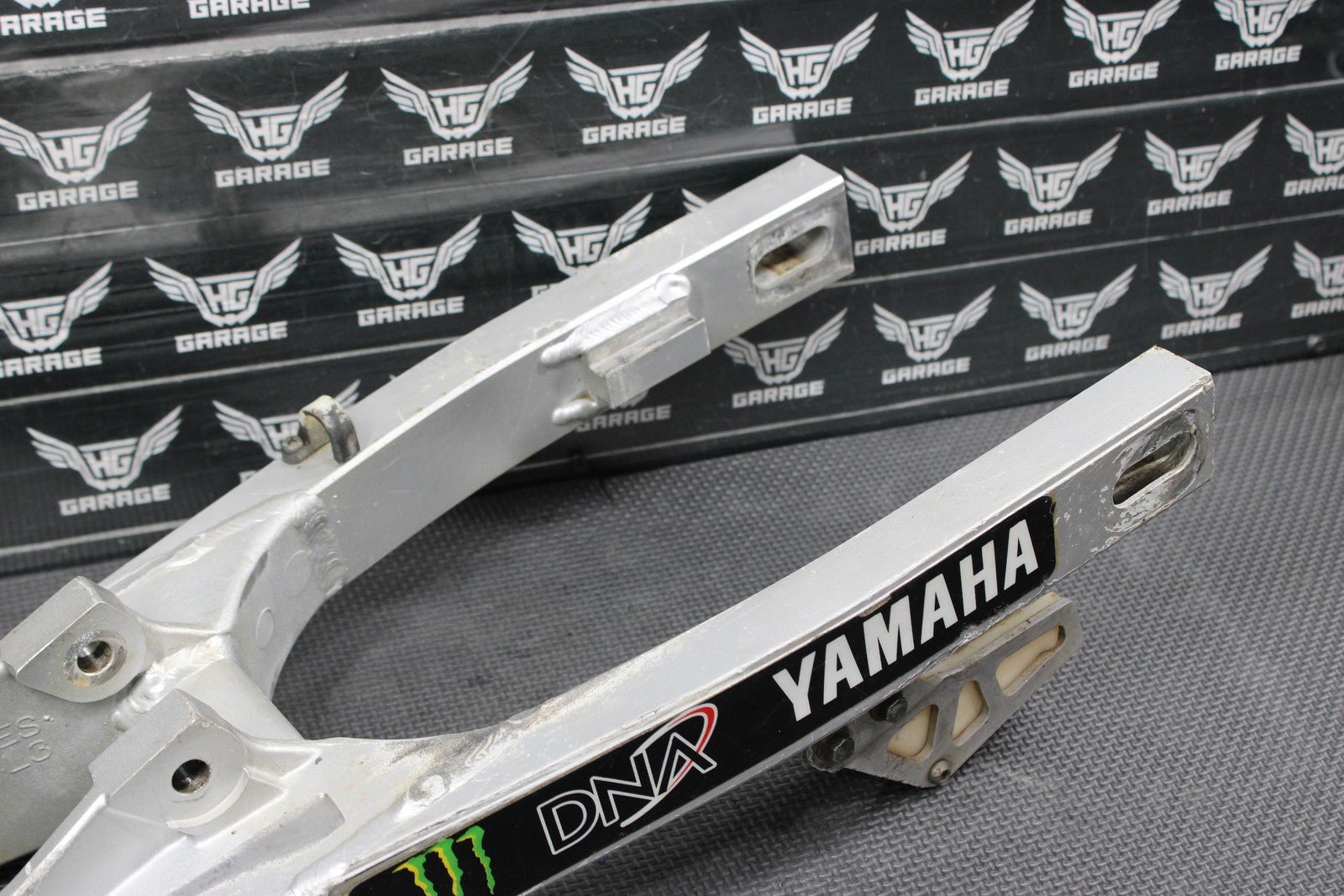 2007 03 - 18 YAMAHA YZ85 OEM SWINGARM SWING ARM SUSPENSION 5PA - 22110 - 00 - 00 - hggarage