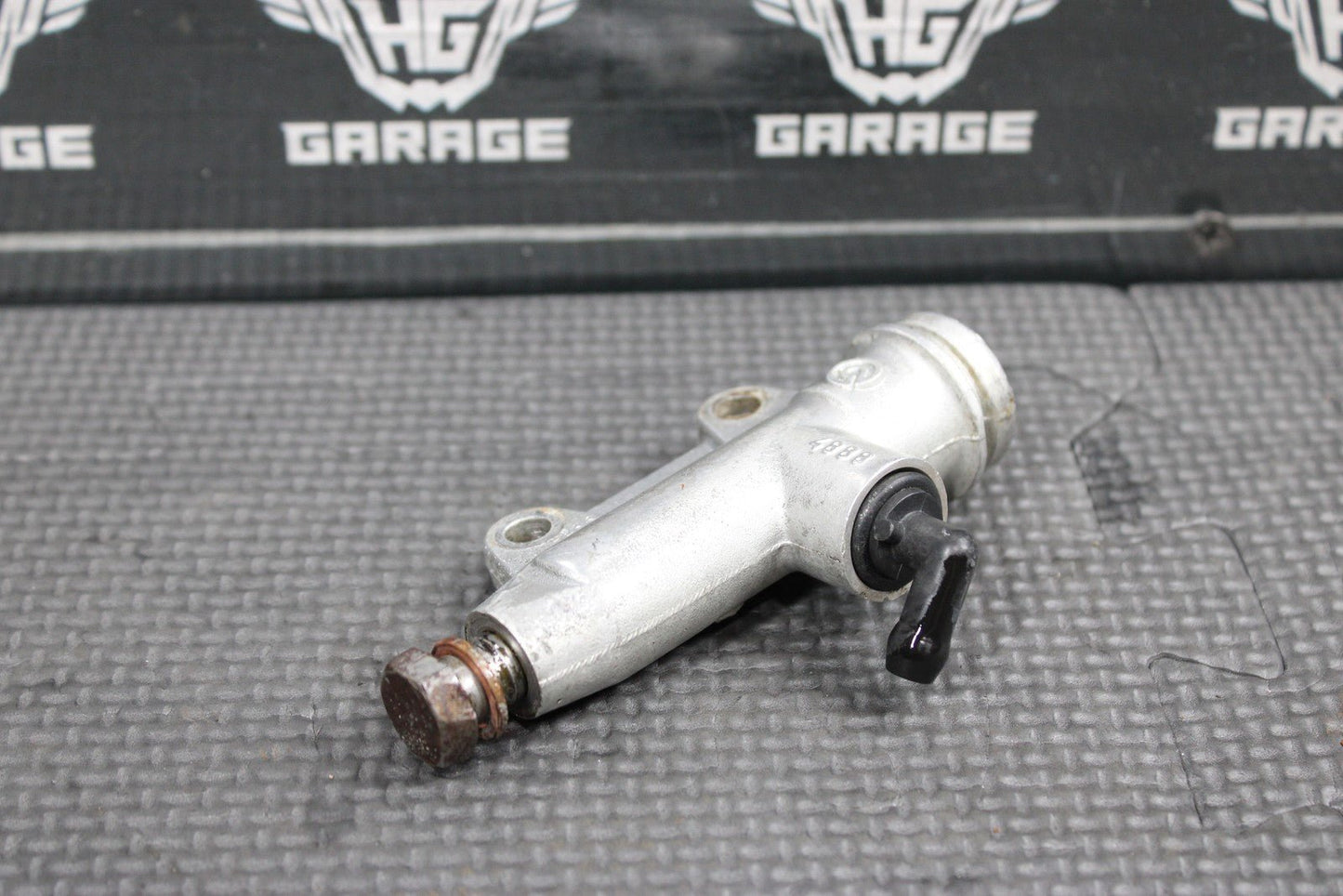 2000 KTM 250 EXC OEM BREMBO REAR BACK BRAKE MASTER CYLINDER 50313060000 - hggarage