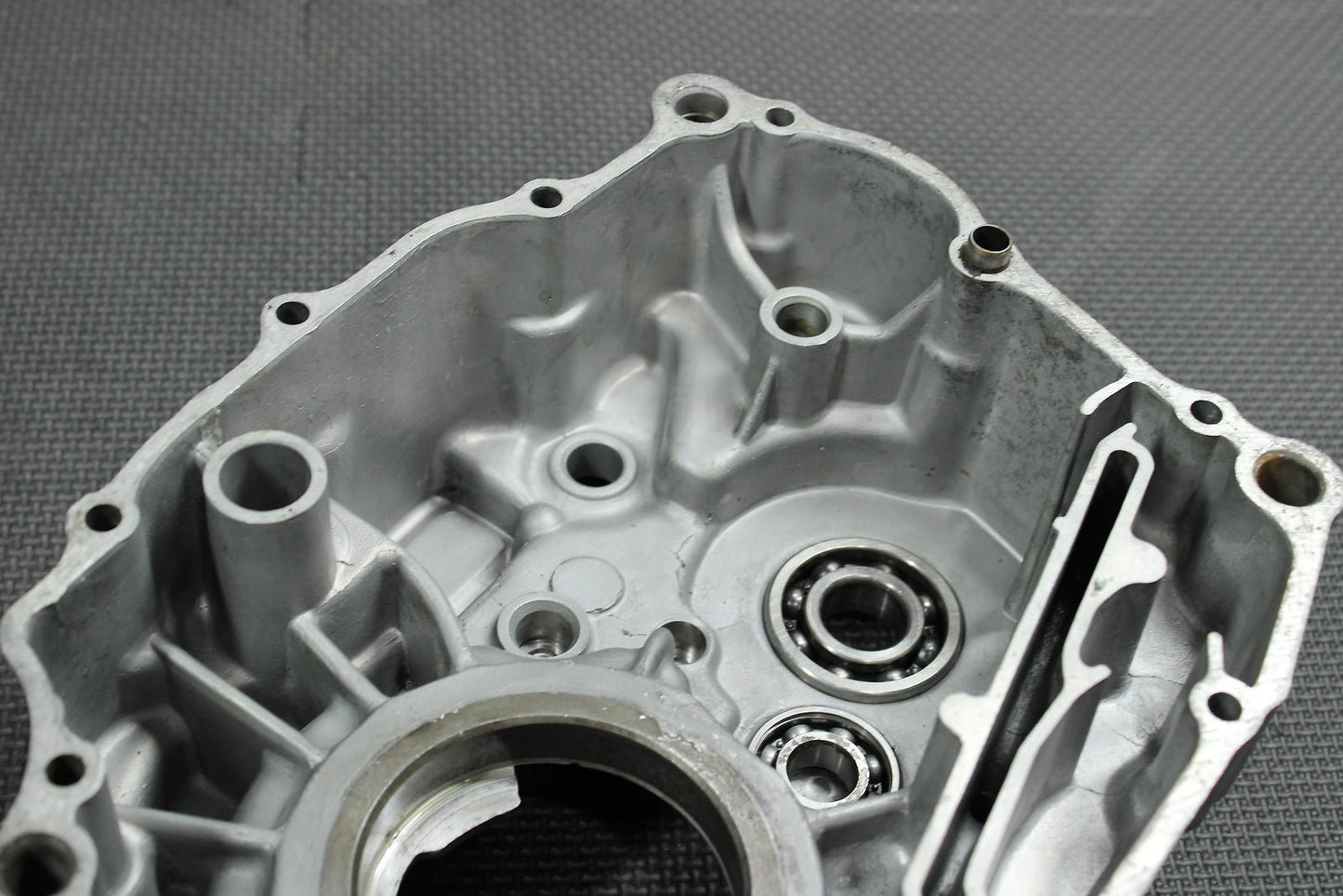 2002 Honda XR200R 93 - 02 OEM Left Engine Motor Crankcase Crank - hggarage