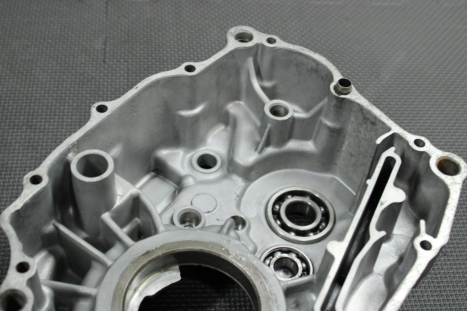 2002 Honda XR200R 93 - 02 OEM Left Engine Motor Crankcase Crank - hggarage