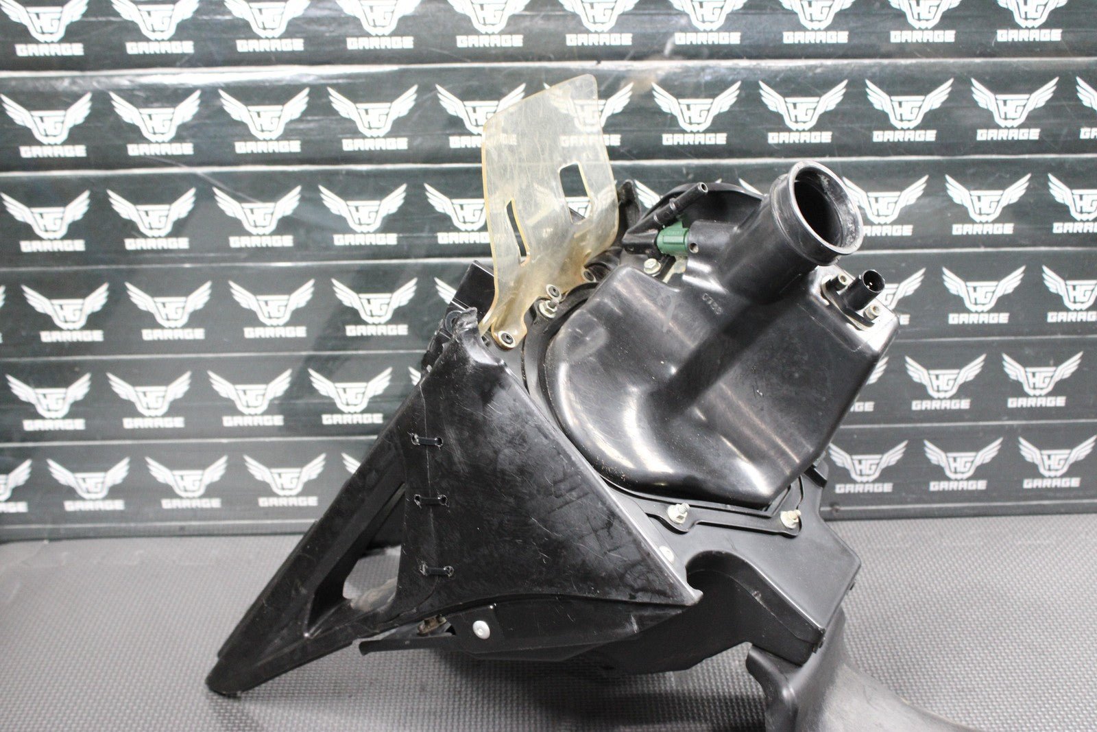 2014 KAWASAKI 13 - 16 KX250F OEM AIRBOX INTAKE AIR CLEANER CASE 59006 - 0011 - hggarage