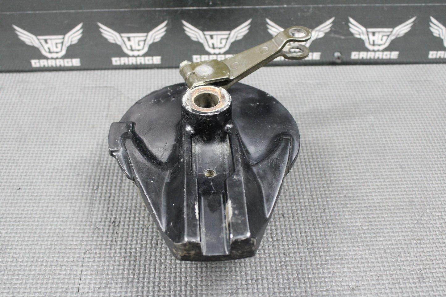 2002 HONDA XR200R 84 - 02 OEM REAR BACK BRAKE DRUM PANEL PADS CAM ASSEMBLY GOOD - hggarage
