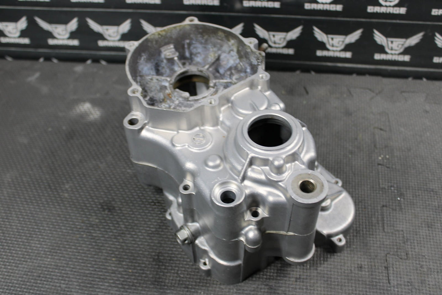 2001 KAWASAKI 01 - 05 KX100 KX85 OEM LEFT RIGHT ENGINE MOTOR CRANKCASE CRANK CASES - hggarage
