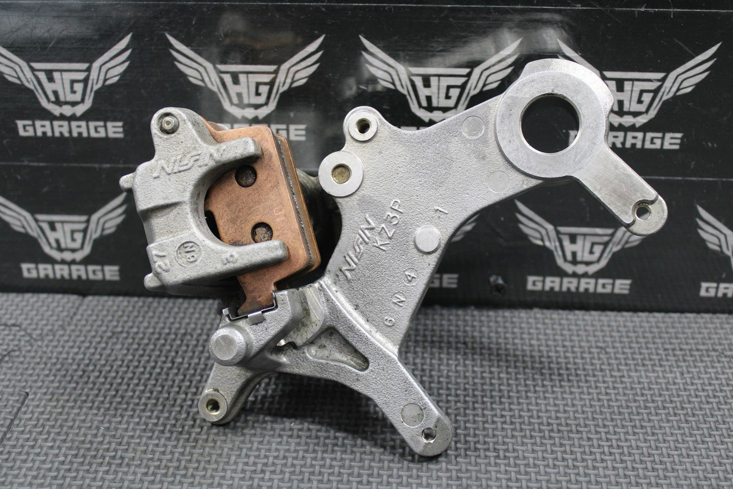 1997 HONDA 97 - 99 CR250R OEM NISSIN REAR BACK BRAKE CALIPER 43150 - KZ3 - B01 NICE! - hggarage