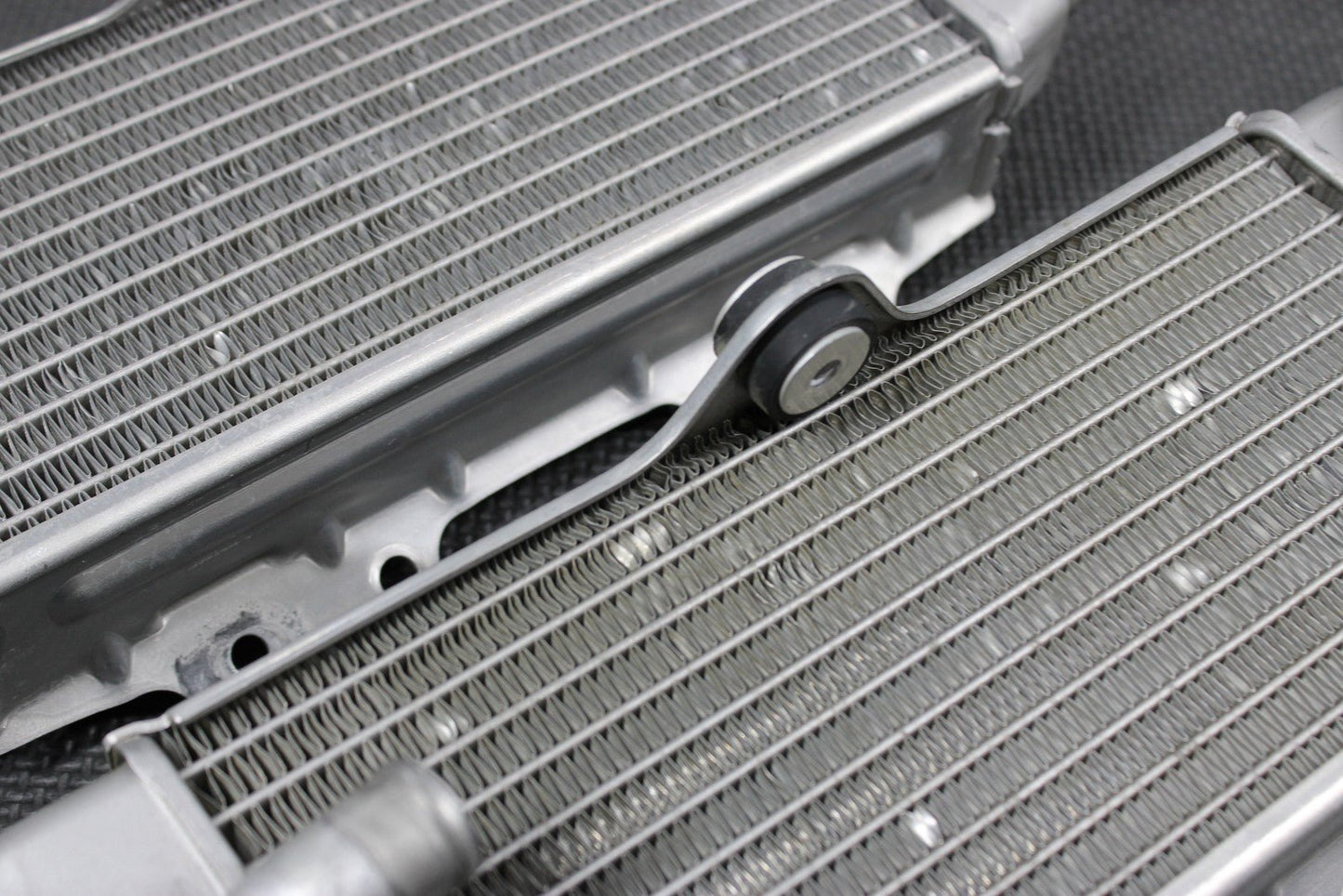 2005 YAMAHA 03 - 05 YZ450F OEM LEFT RIGHT ENGINE COOLING COOLER RADIATORS MINT! - hggarage