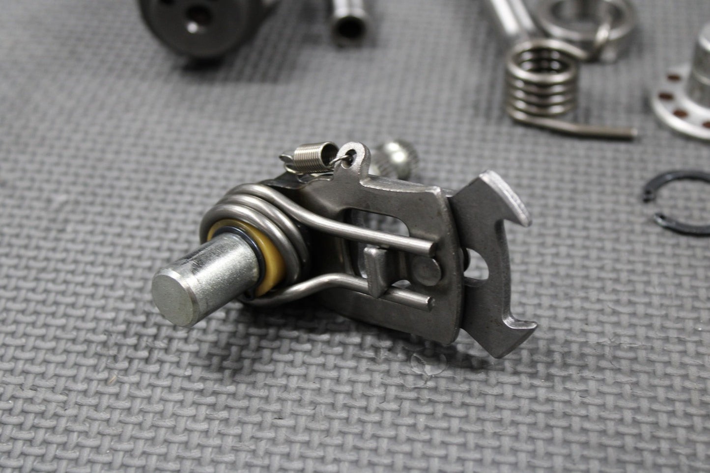 2009 KAWASAKI KLX250SF OEM TRANSMISSION TRANS GEARBOX GEARS SHIFT FORKS NICE! - hggarage