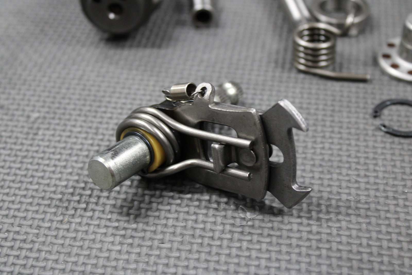 2009 KAWASAKI KLX250SF OEM TRANSMISSION TRANS GEARBOX GEARS SHIFT FORKS NICE! - hggarage