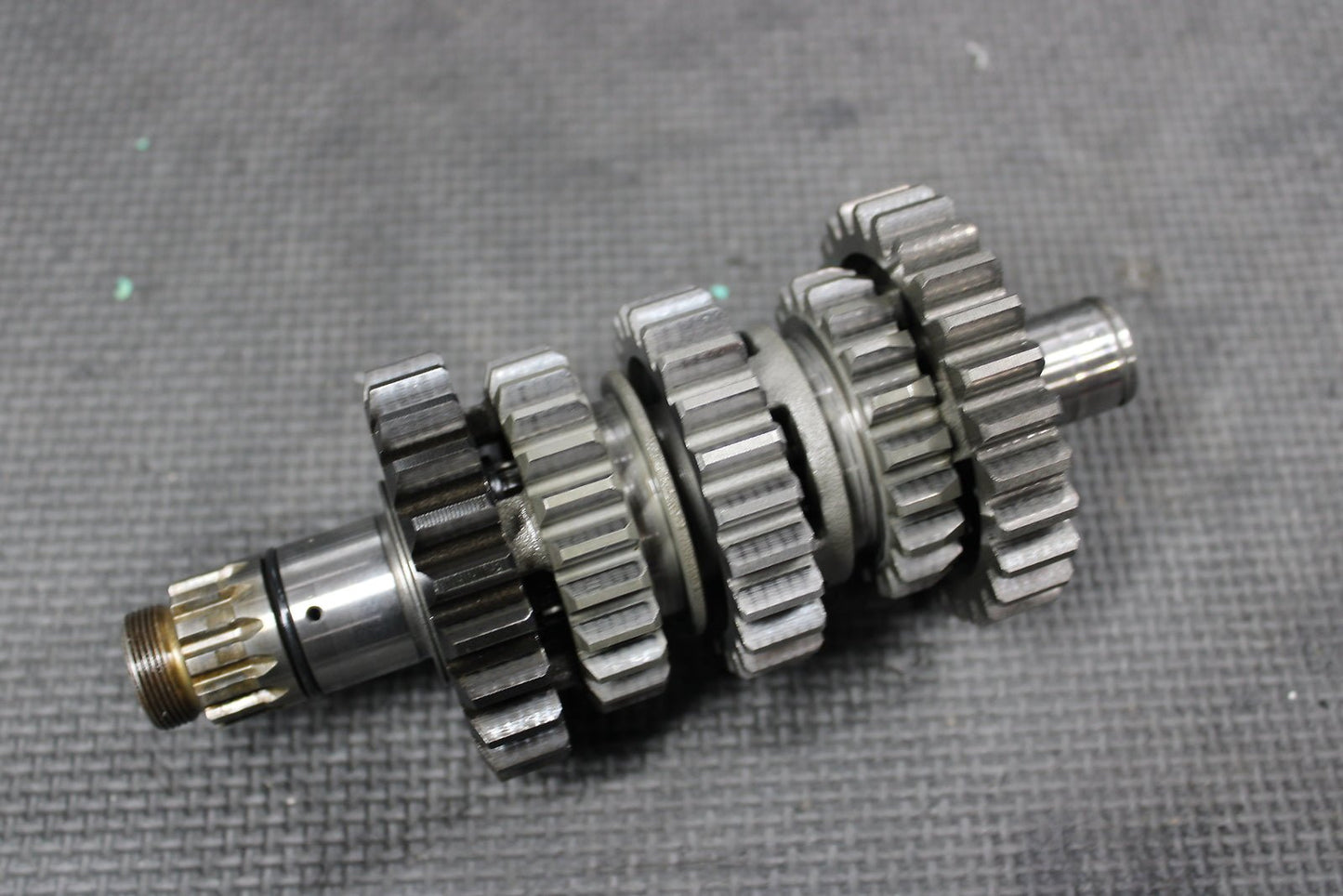 2009 YAMAHA YZ450F OEM ENGINE TRANSMISSION TRANNY ASSEMBLY GEARS - hggarage