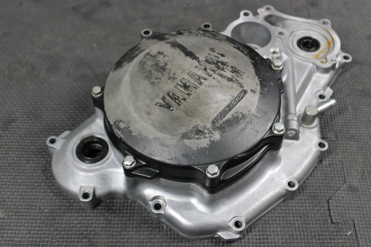 2009 YAMAHA YZ450F OEM ENGINE MOTOR SIDE CLUTCH COVER 2S2 - 15431 - 00 - 00 - hggarage