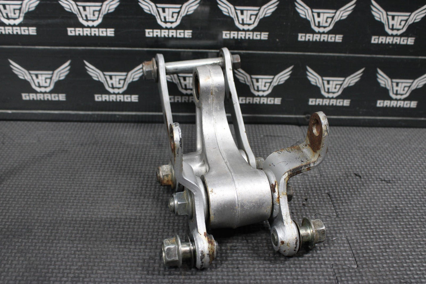 2001 KAWASAKI KX100 OEM REAR SHOCK LINKAGE RELAY ARM 39007 - 1262 - hggarage