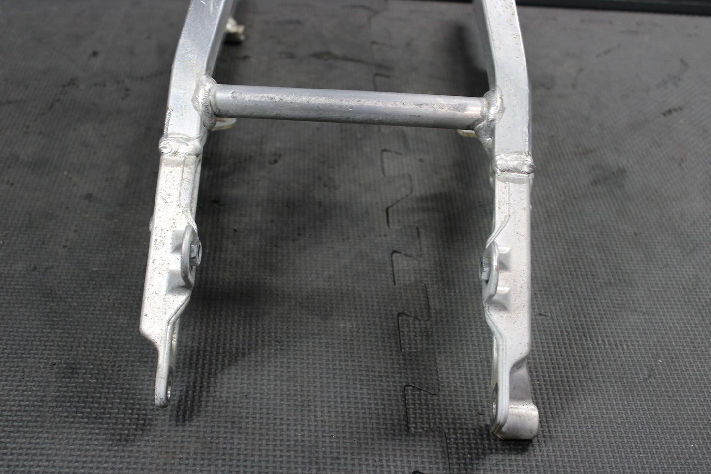 2006 Yamaha YZ250F YZ450F OEM Rear Back Sub Frame Subframe - hggarage