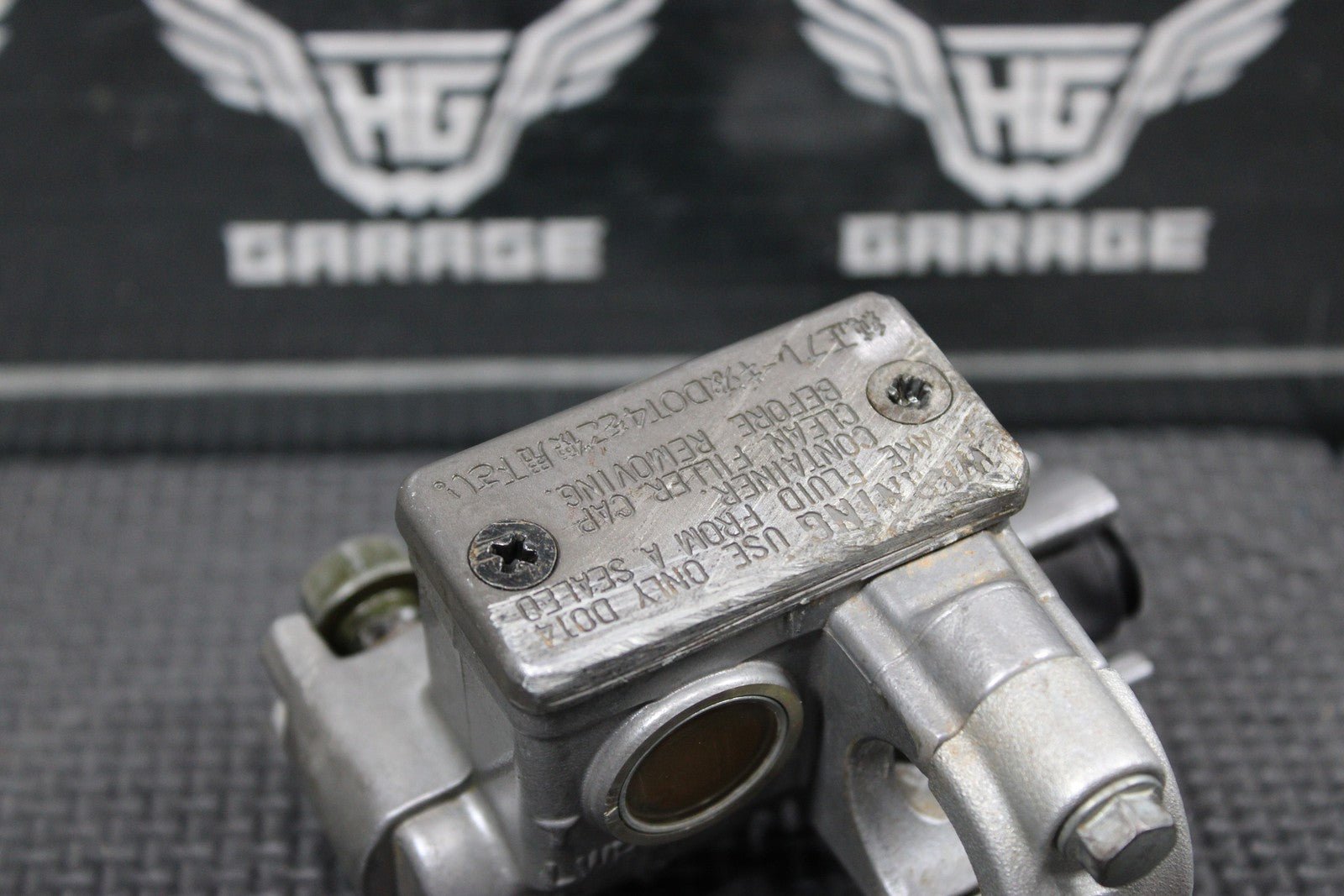 2007 YAMAHA YZ85 OEM NISSIN FRONT BRAKE MASTER CYLINDER 5XE - W2587 - 00 - 00 - hggarage