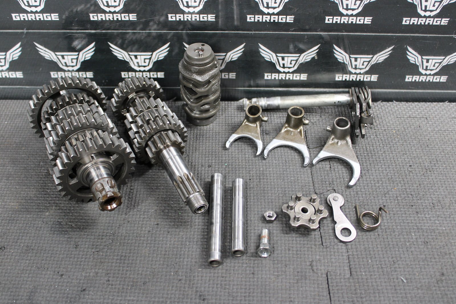 1995 KAWASAKI KX125 OEM ENGINE TRANSMISSION TRANNY ASSEMBLY GEARS 13127 - 1229 - hggarage