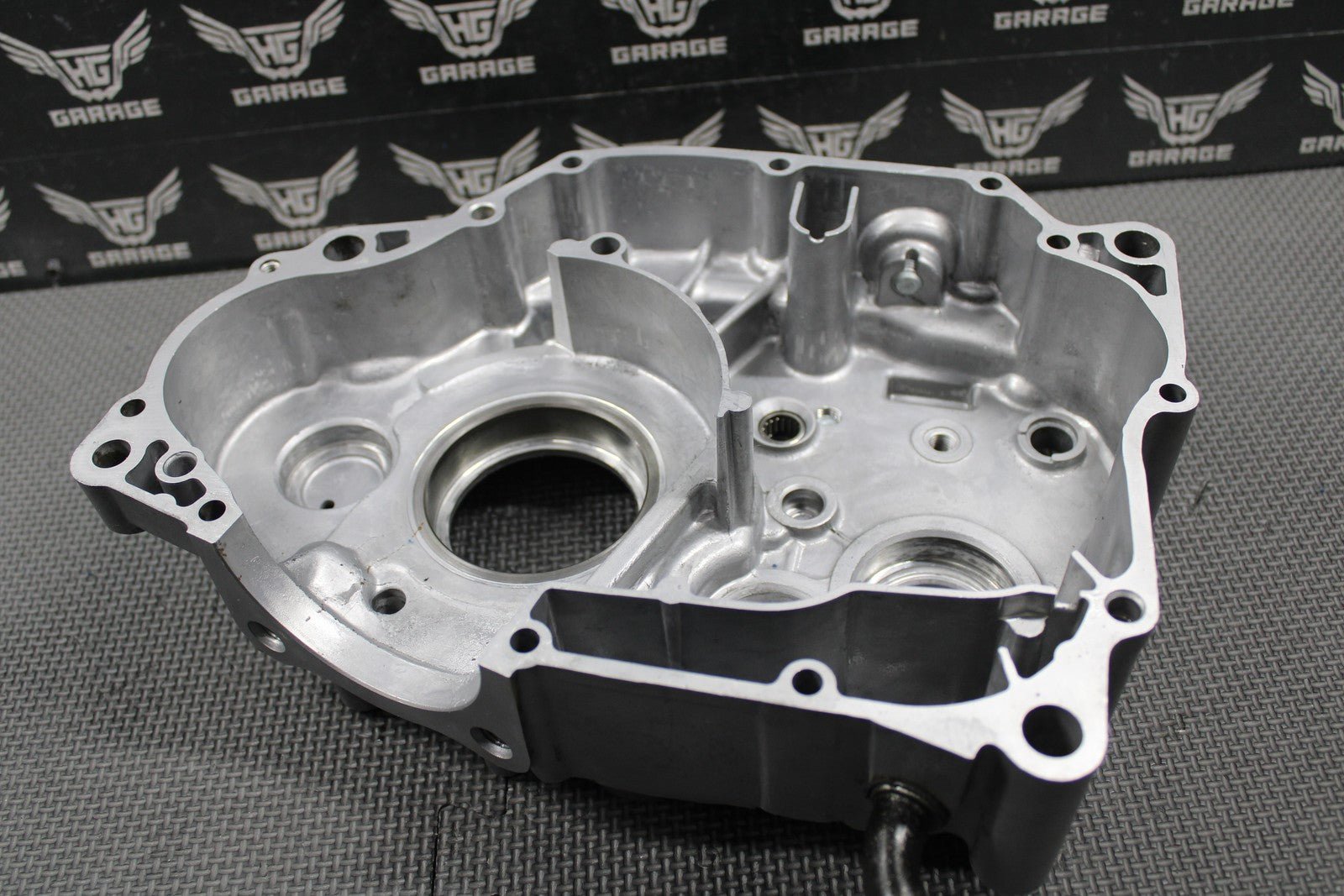 1991 HONDA 88 - 95 XR250R OEM LEFT ENGINE CRANKCASE CRANK CASE 11200 - KZ1 - 670 MINT! - hggarage