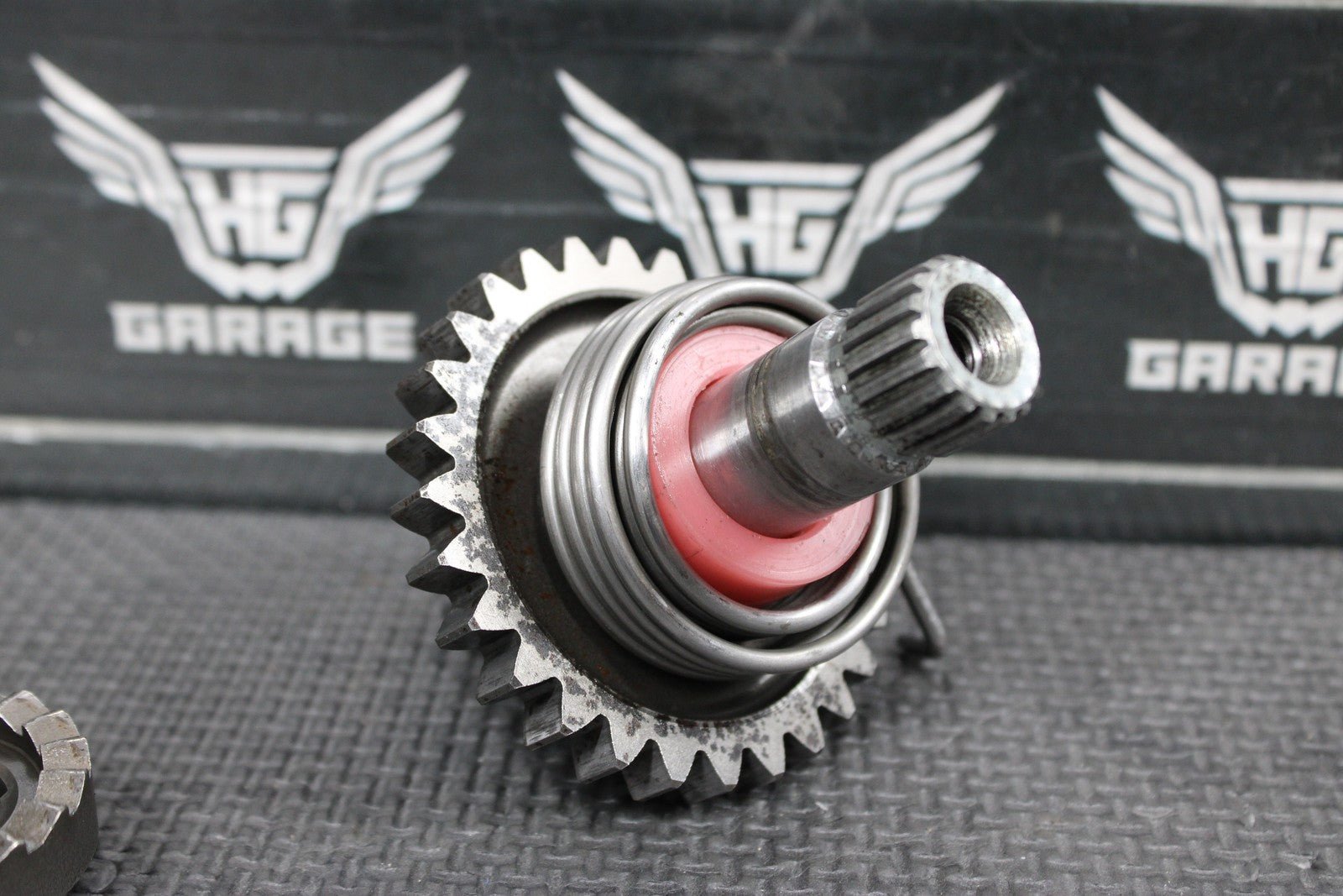 1996 SUZUKI RM250 OEM KICKSTART KICK START SHAFT W IDLER GEAR MECHANISM GOOD - hggarage