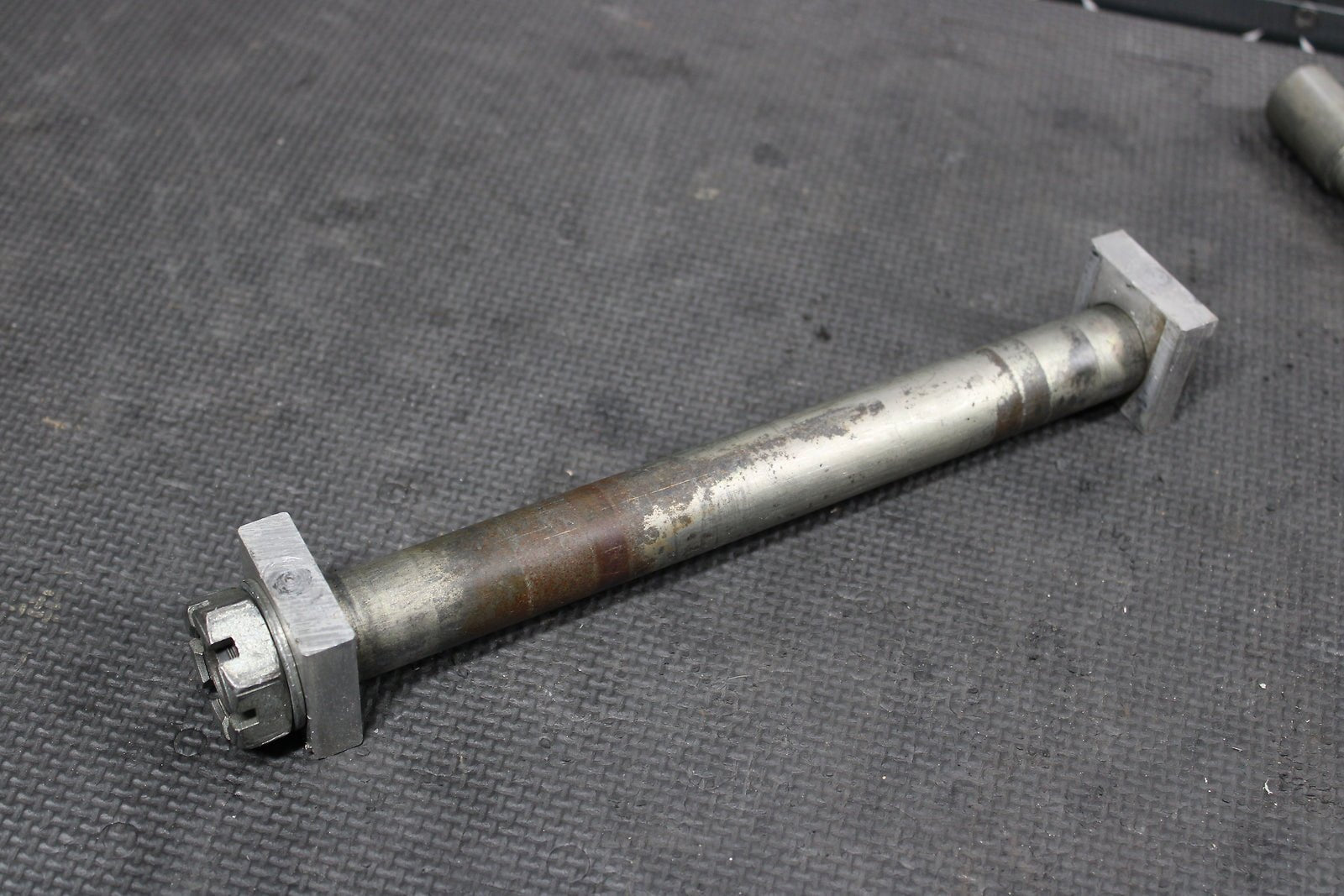 2011 KAWASAKI KX250F OEM FRONT REAR AXLE BACK WHEEL RIM SWINGARM PIVOT BOLT AXLE - hggarage