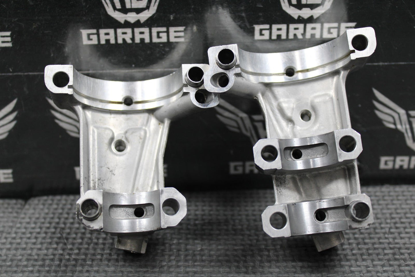 2003 YAMAHA 03 - 05 YZ450F WR450F OEM CYLINDER HEAD CAM CAPS CAMSHAFT TOWERS BOLTS - hggarage