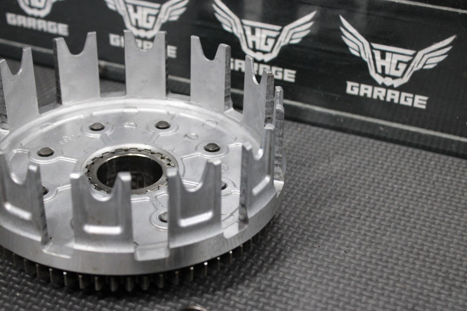 2014 KAWASAKI 10 - 14 KX250F OEM COMPLETE CLUTCH BASKET HUB PRESSURE PLATE - hggarage