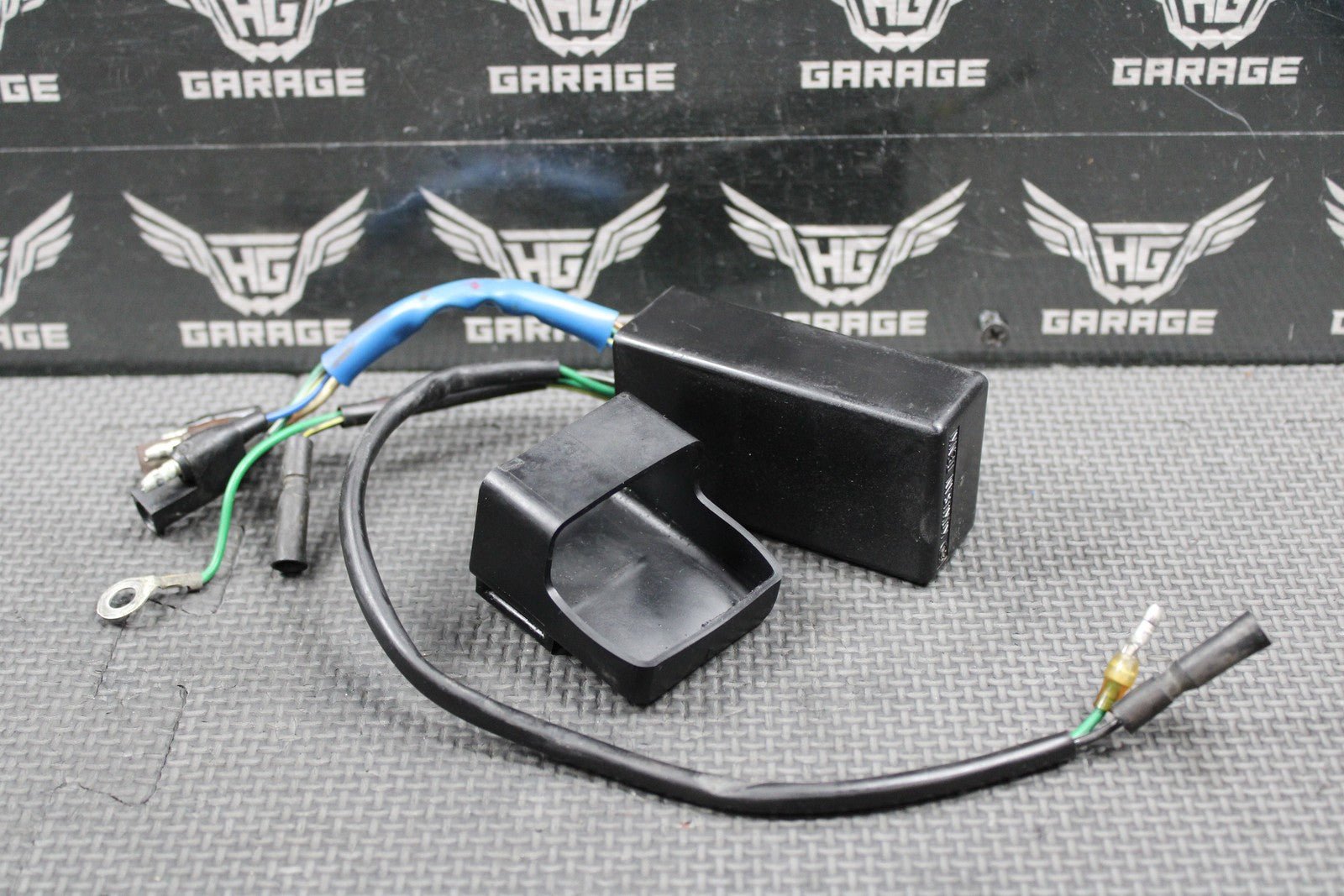 1987 1988 HONDA CR250R OEM CDI ECU COMPUTER IGNITION UNIT BOX 30400 - KS7 - 832 NICE - hggarage