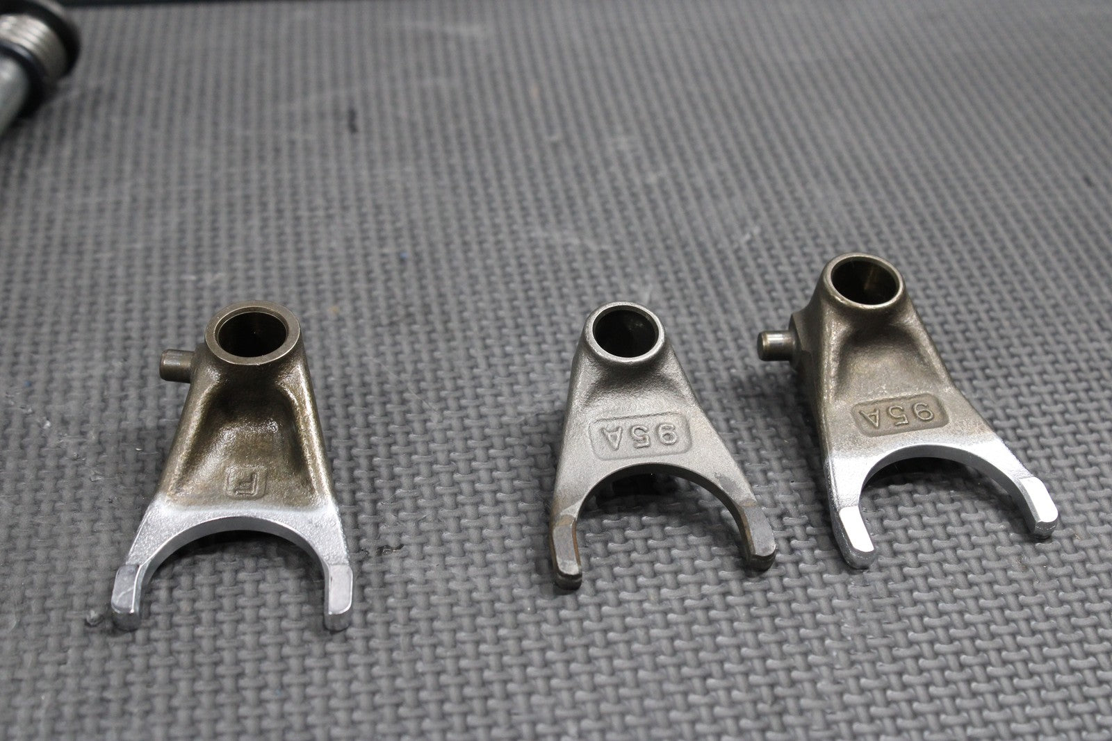 47565402