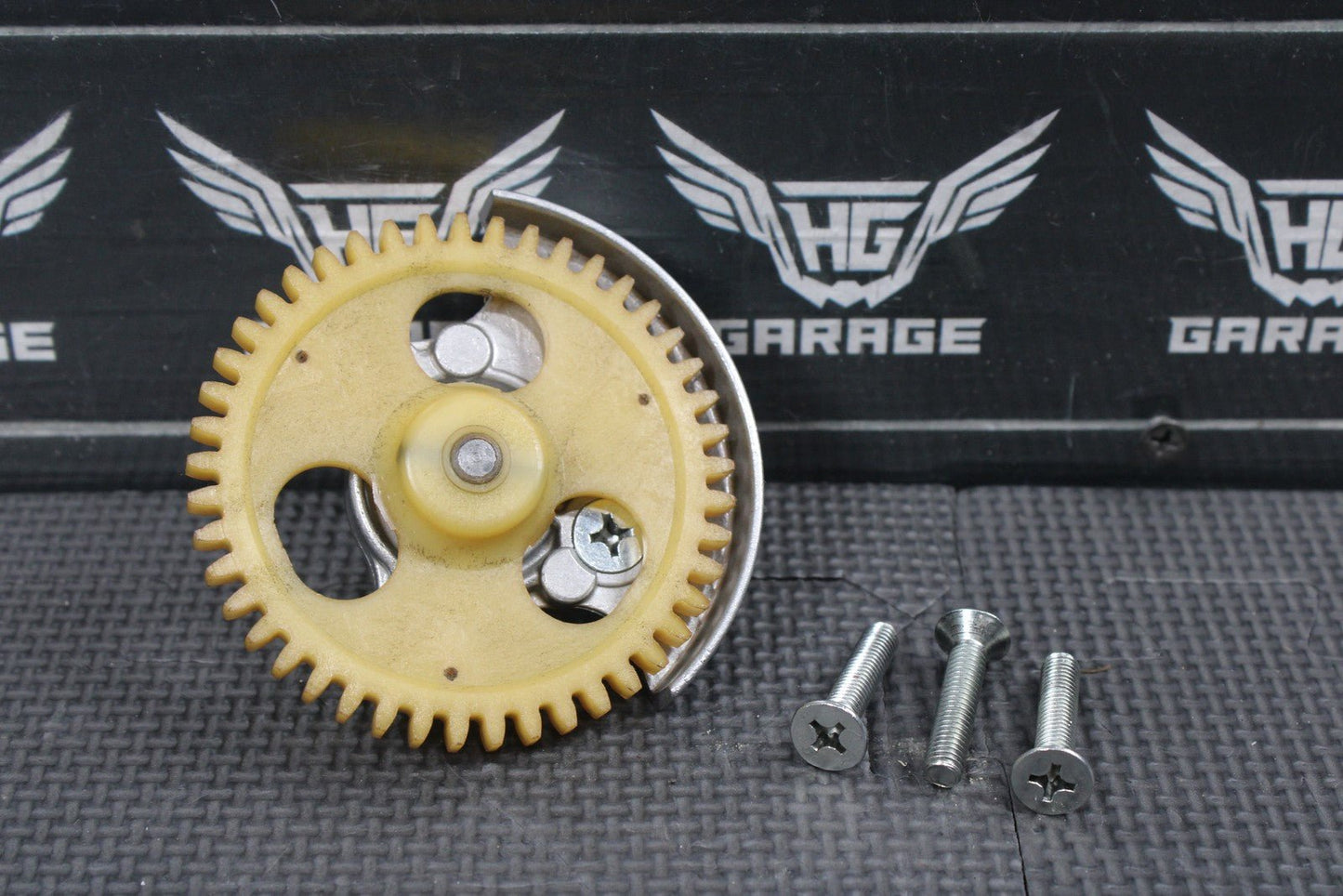 1987 YAMAHA TW200 OEM ENGINE MOTOR OIL PUMP GEAR 5H0 - 13300 - 02 - 00 - hggarage