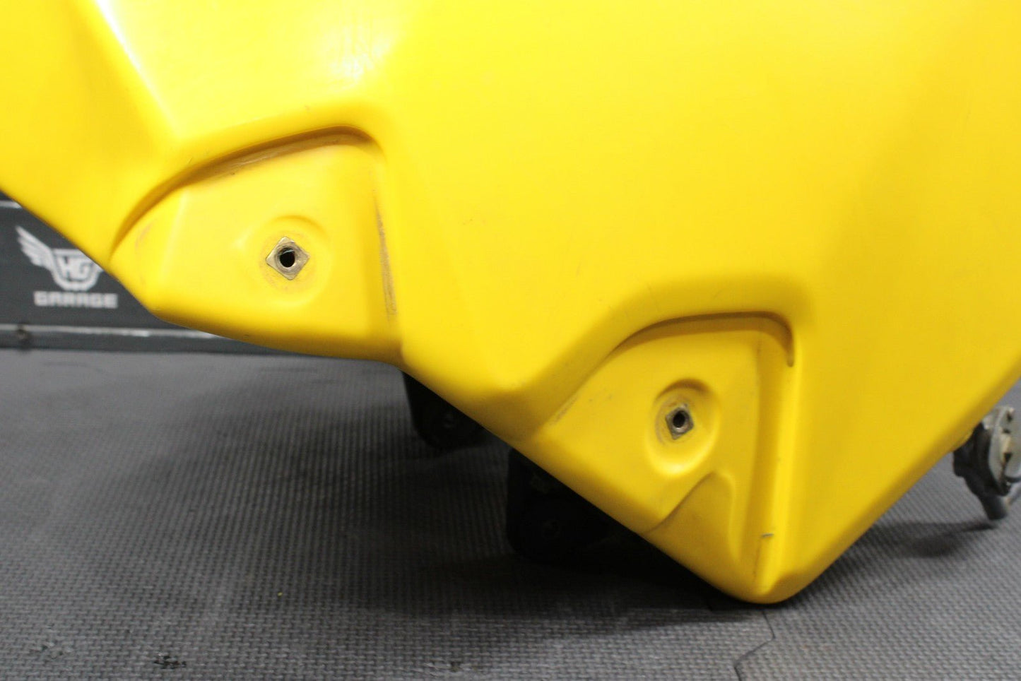 2000 SUZUKI DRZ400 00 - 04 OEM GAS FUEL TANK CELL PETROL RESERVOIR PLASTIC YELLOW - hggarage