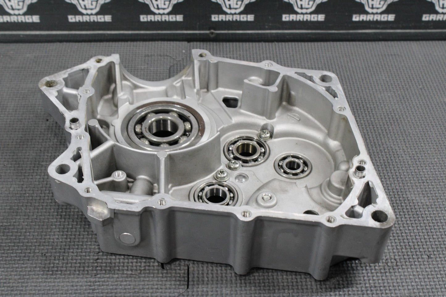 2008 KAWASAKI KLX140 OEM RIGHT ENGINE CRANKCASE CRANK CASES BLOCK 14080 - 02 - hggarage