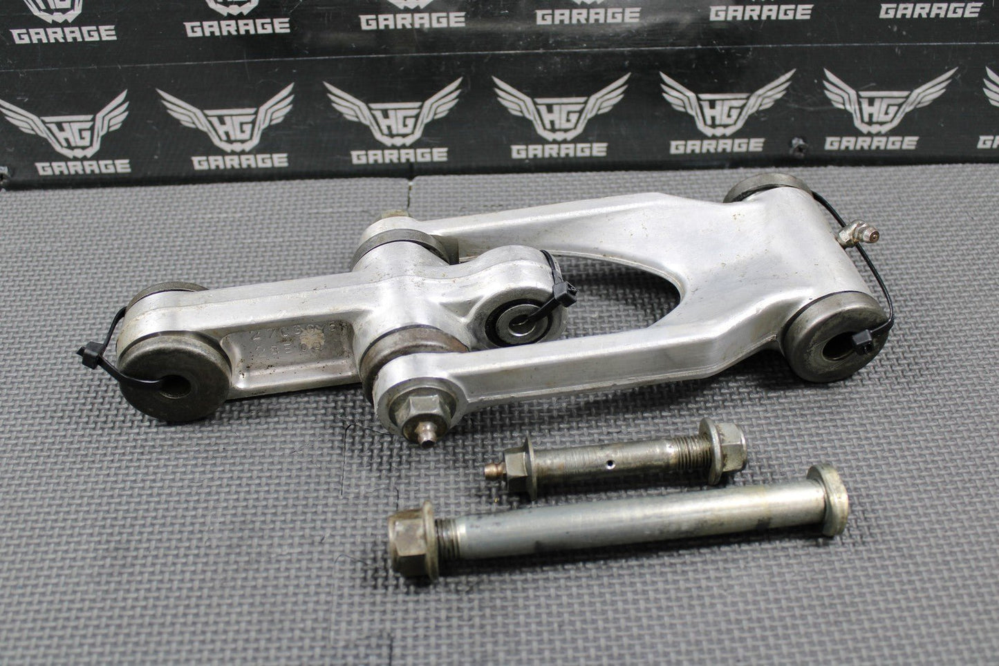 1995 89 - 98 SUZUKI RMX250 OEM REAR SHOCK LINKAGE CUSHION LEVER SET 62601 - 27811 - hggarage