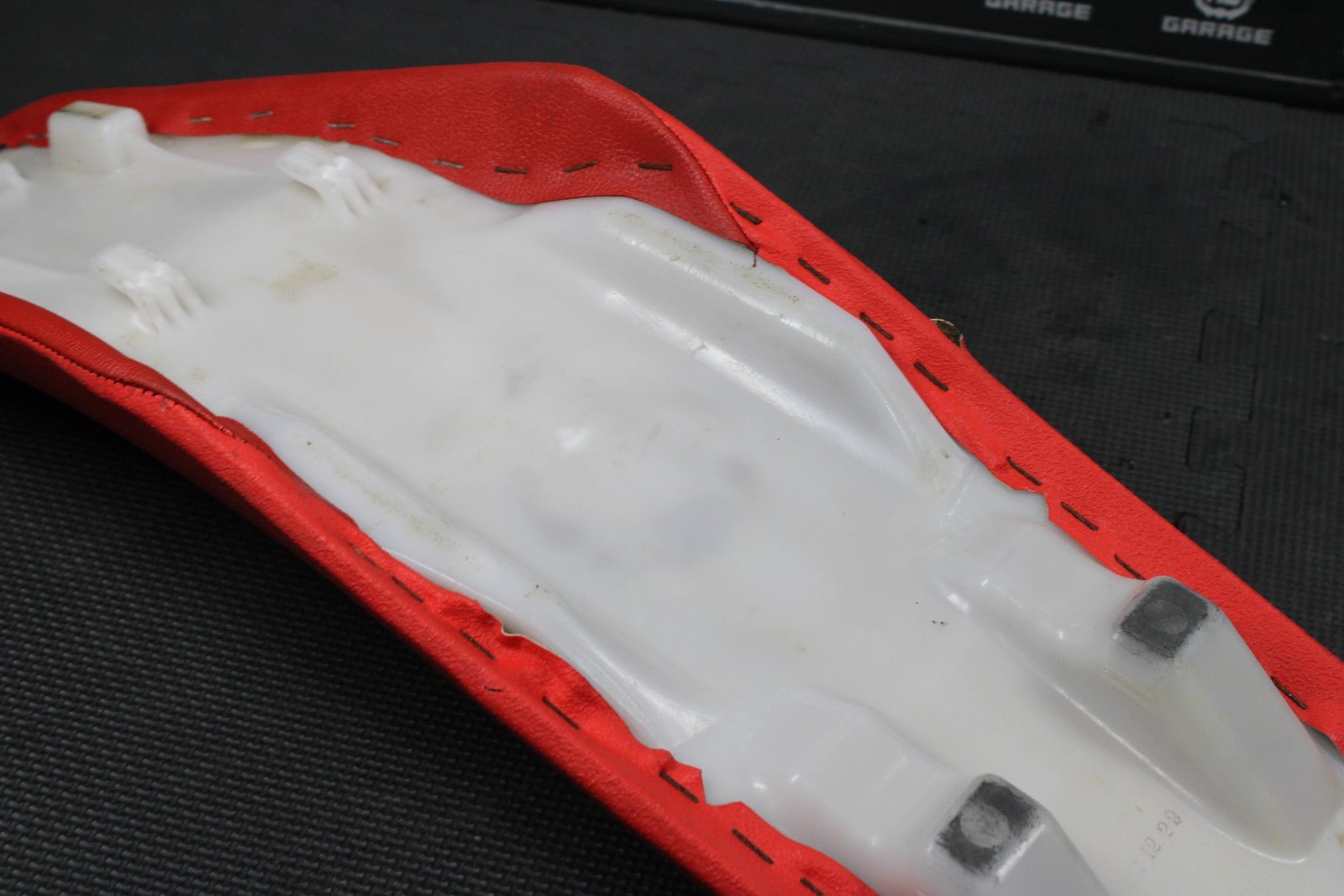 2018 HONDA 18 - 21 CRF250R OEM SEAT SADDLE CUSHION COVER 77100 - MKE - A02ZA - hggarage