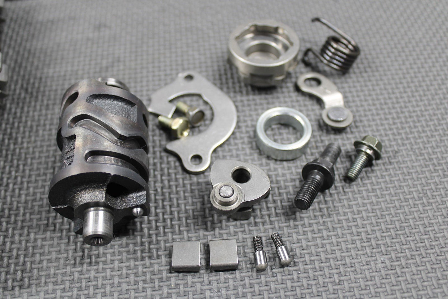 2005 YAMAHA 04 - 09 YFZ450 OEM TRANSMISSION TRANNY GEARBOX GEARS SHIFT FORKS NICE - hggarage