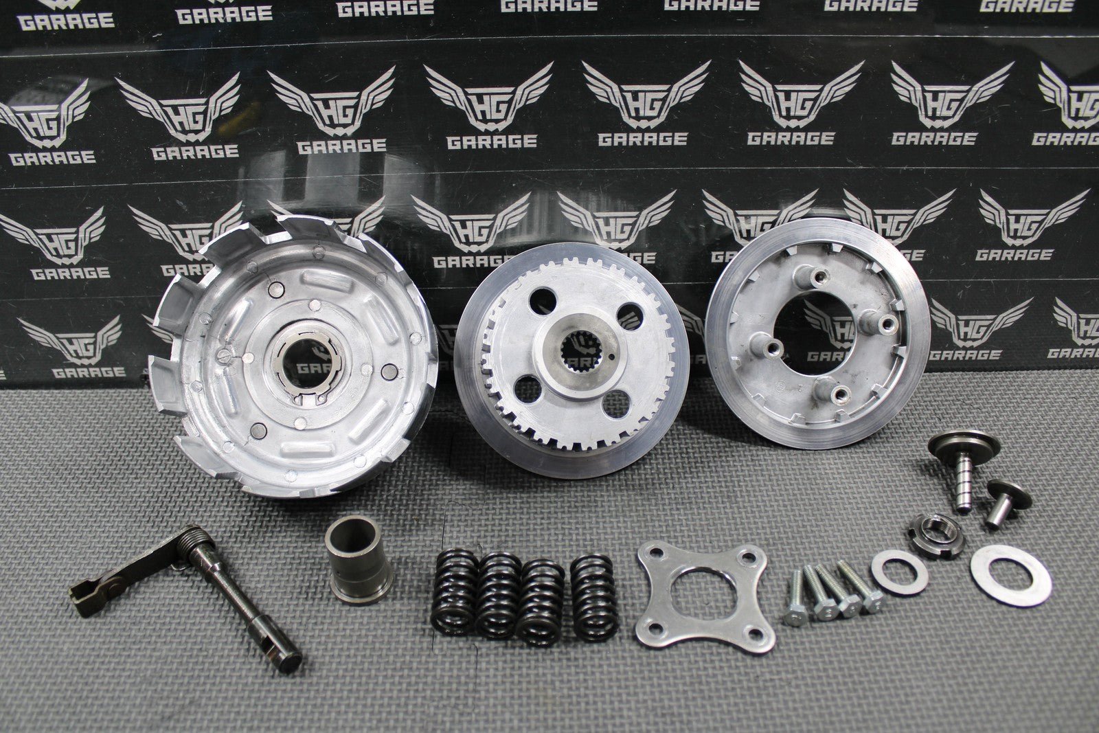 1991 HONDA 88 - 95 XR250R OEM CLUTCH BASKET HUB PRESSURE PLATE 22100 - KT1 - 020 NICE! - hggarage