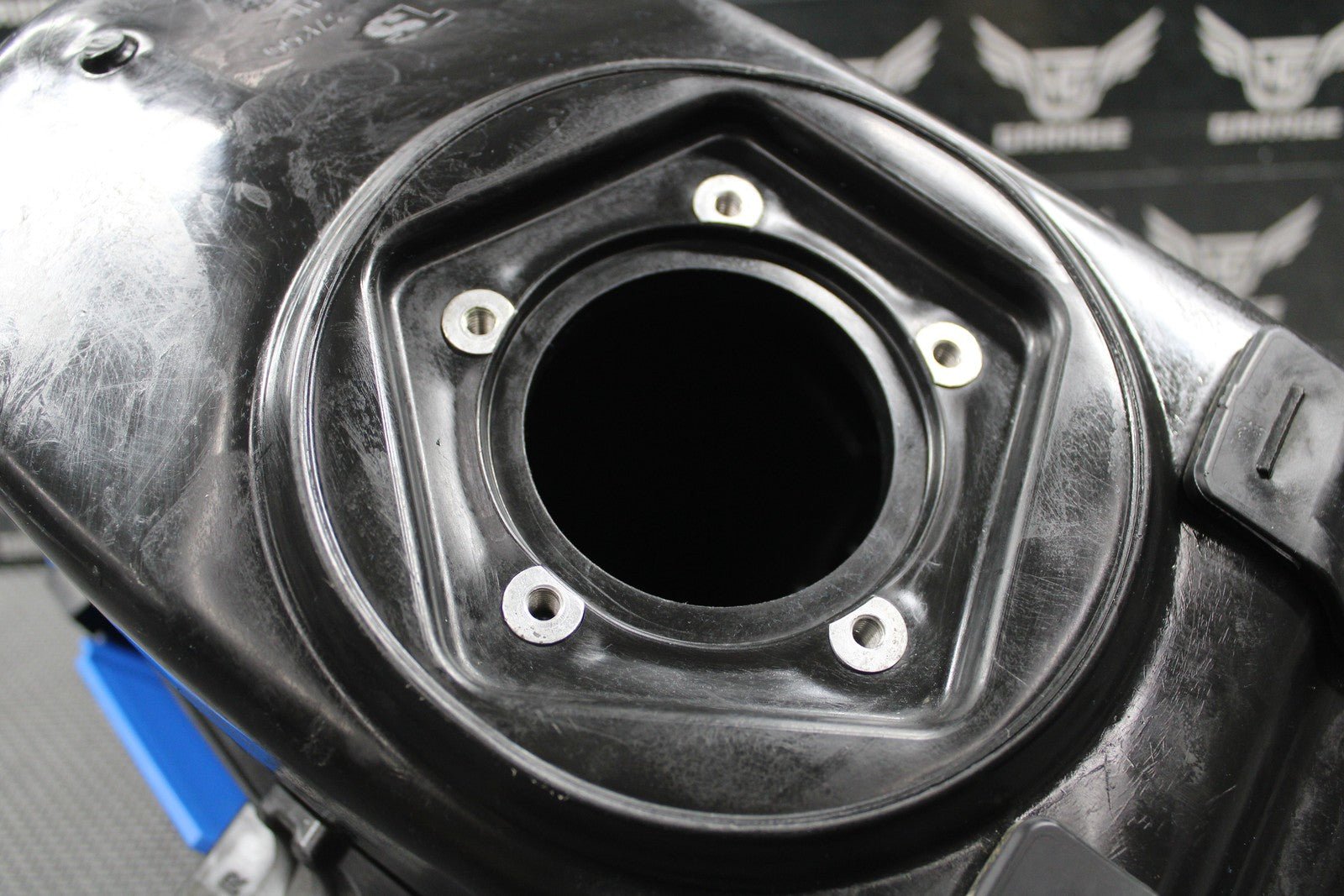 2020 SUZUKI 19 - 25 RMZ250 RMZ450 OEM GAS FUEL TANK PETROL RESERVOIR 44110 - 37K00 - hggarage