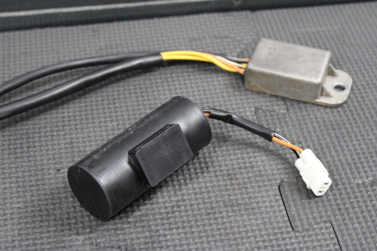 2000 SUZUKI RM125 OEM CONDENSER RECTIFIER CDI HARNESS REGULATOR - hggarage