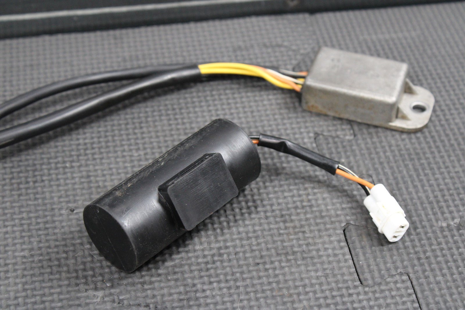 2000 SUZUKI RM125 OEM CONDENSER RECTIFIER CDI HARNESS REGULATOR - hggarage