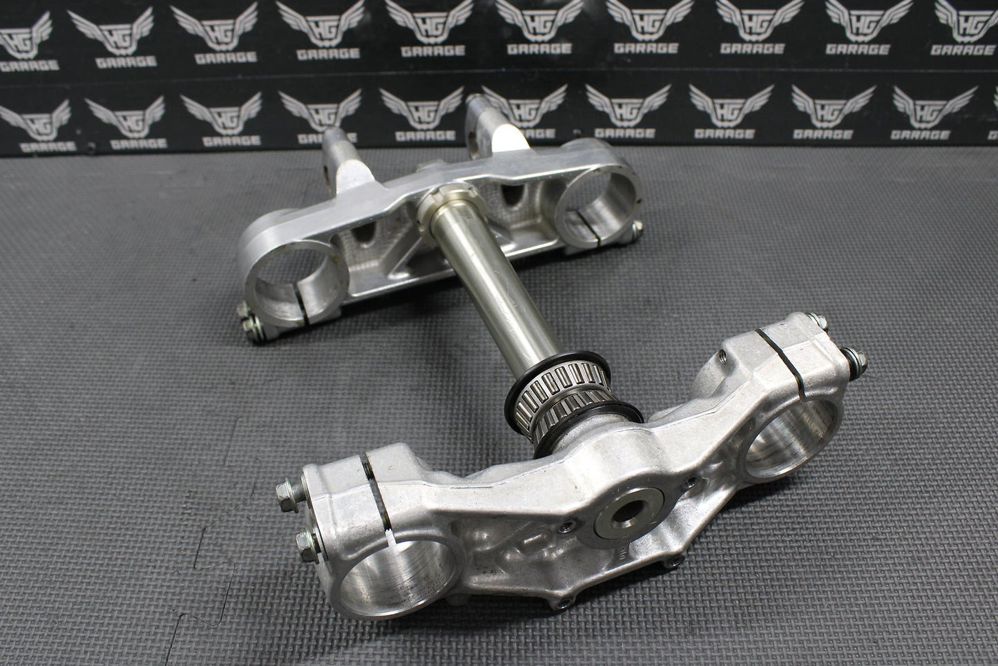 2000 SUZUKI 00 - 04 DRZ400 DRZ400E OEM FRONT FORKS TRIPLE TREE STEM BAR CLAMP NICE - hggarage