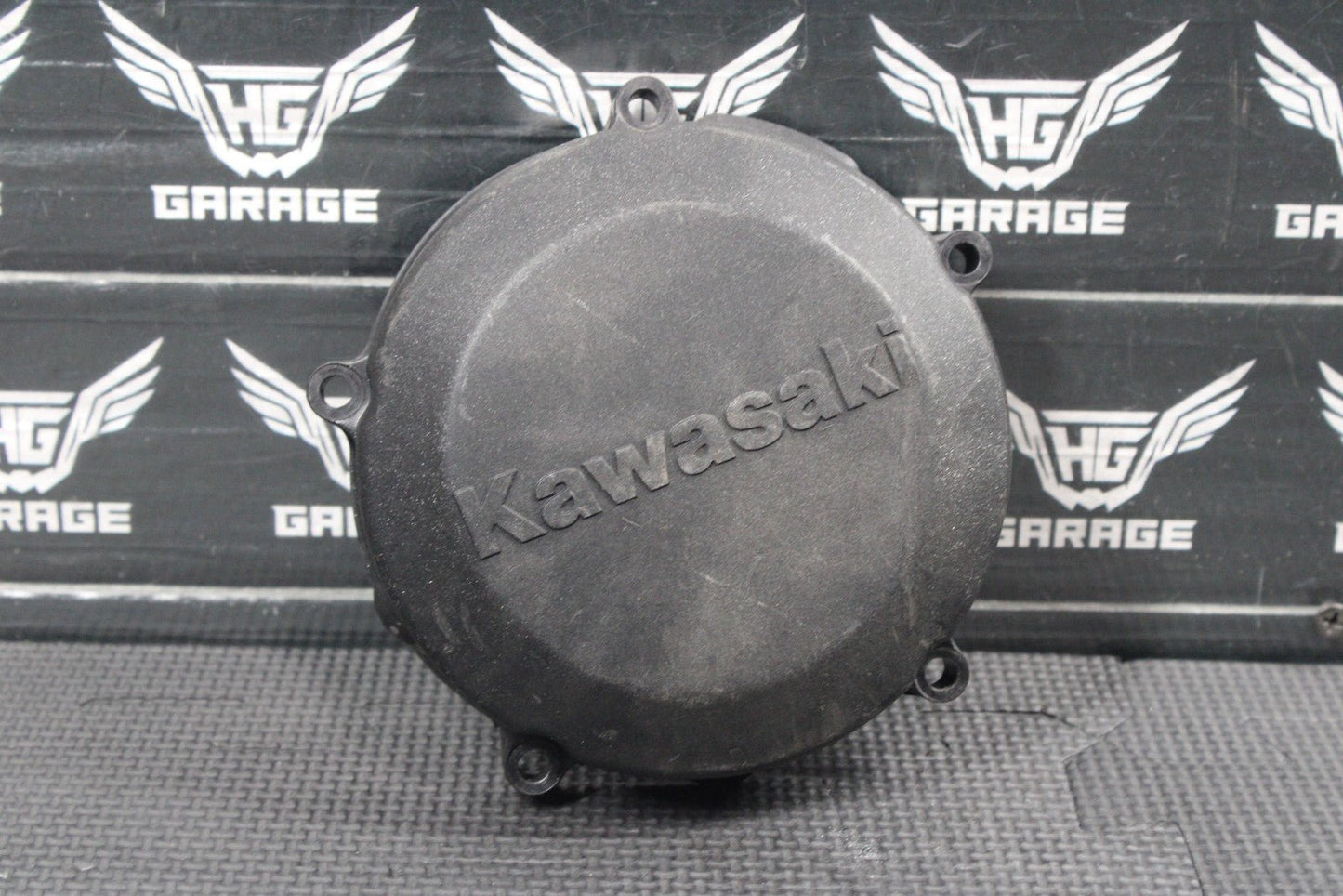 1986 KAWASAKI 86 - 87 KDX200 ENGINE RIGHT SIDE STATOR GENERATOR MAGNETO COVER - hggarage