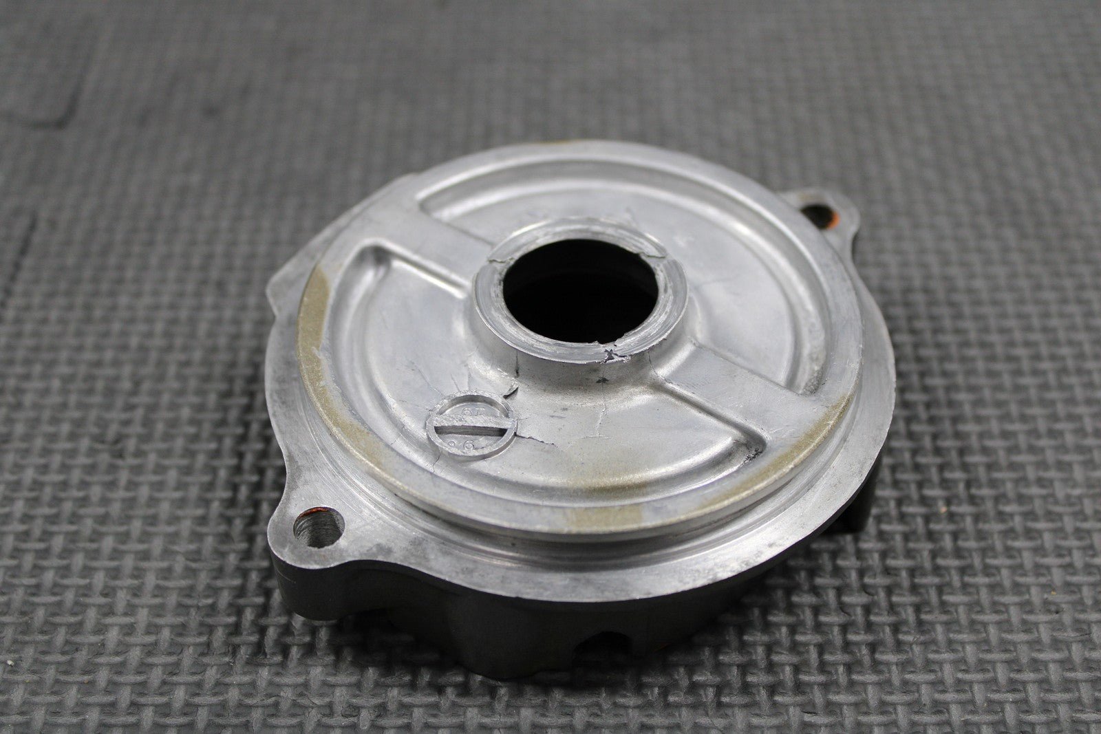 1999 HONDA XR200R 86 - 02 OEM IGNITION PULSE GENERATOR BASE & COVER 12332 - KT0 - 000 - hggarage