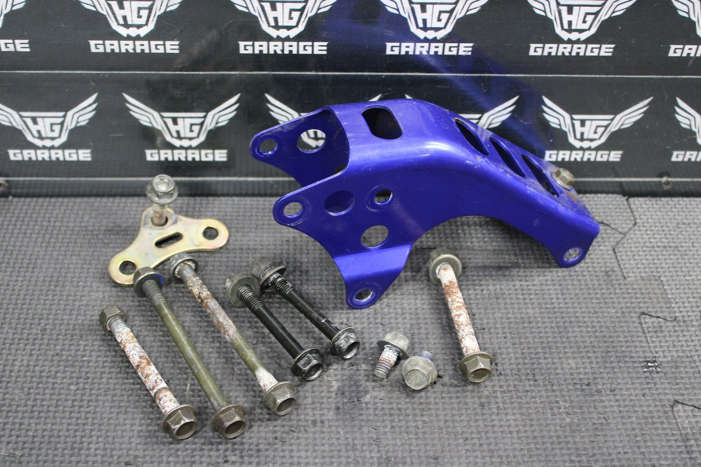 2000 Yamaha 00 - 03 TTR125 00 - 04 TTR125L OEM Engine Motor Mount Stay Brackets - hggarage