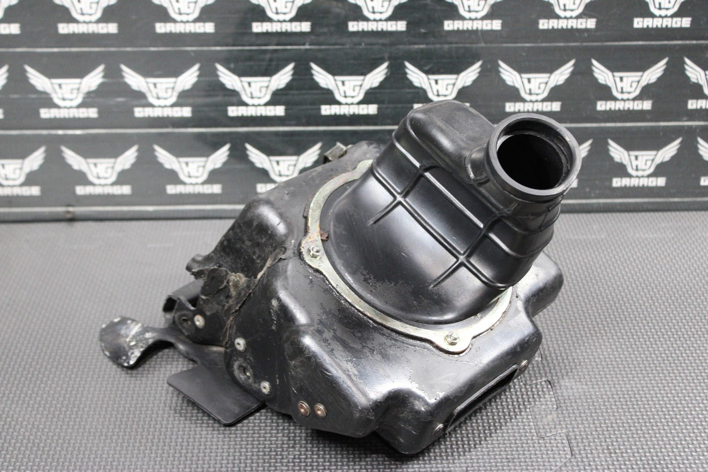 1991 88 - 95 HONDA CR80R OEM AIRBOX INTAKE AIR CLEANER CASE 17210 - GS2 - 700 - hggarage