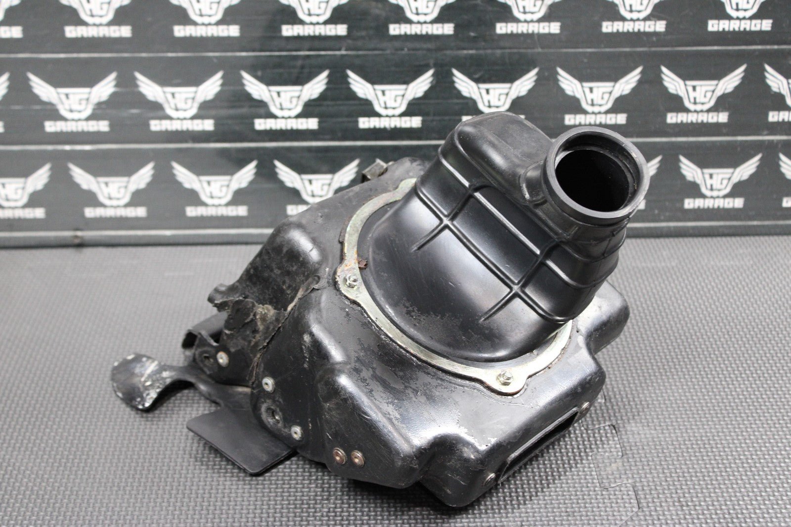 1991 88 - 95 HONDA CR80R OEM AIRBOX INTAKE AIR CLEANER CASE 17210 - GS2 - 700 - hggarage