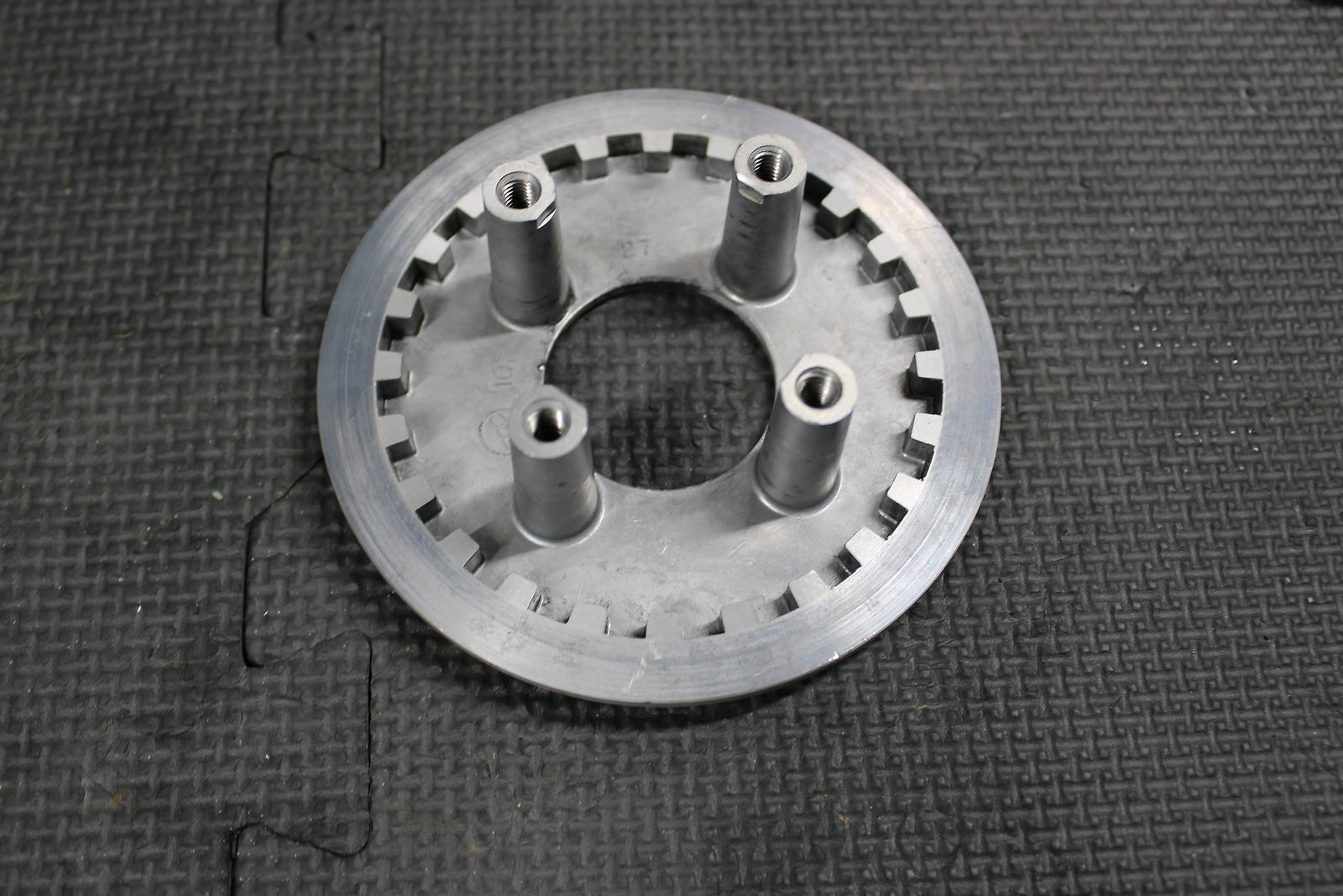 1998 HONDA XR200R OEM COMPLETE CLUTCH W PLATES BASKET HUB 22100 - 437 - 020 22121 - KC - hggarage