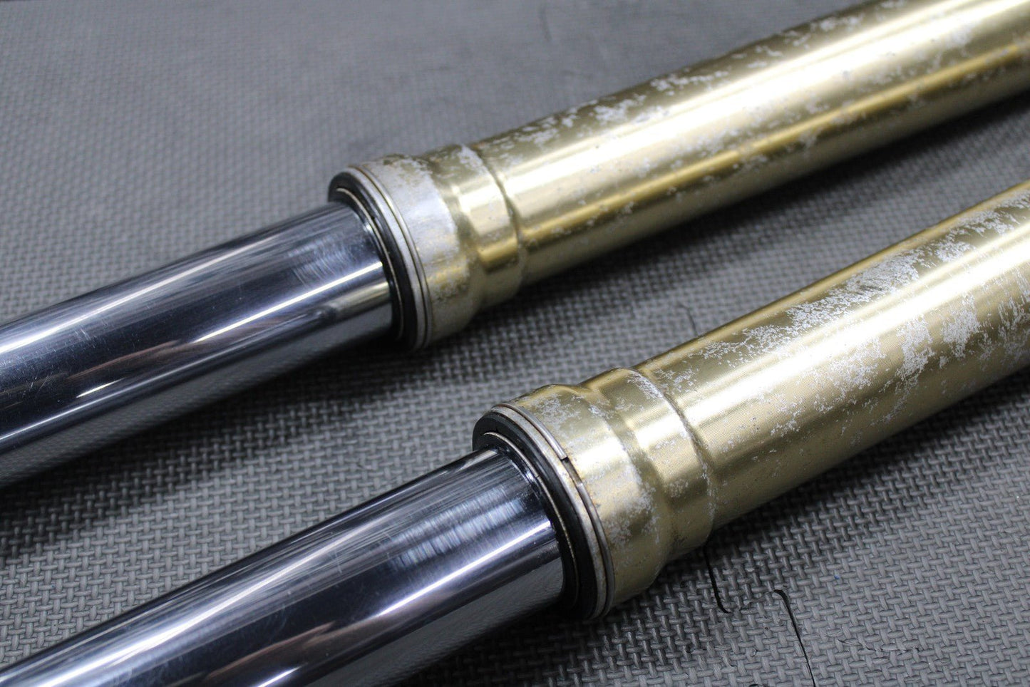 2001 HONDA CR250R OEM RIGHT LEFT FRONT SUSPENSION FORKS SHOCKS 51400 - KZ3 - J31ZA - hggarage