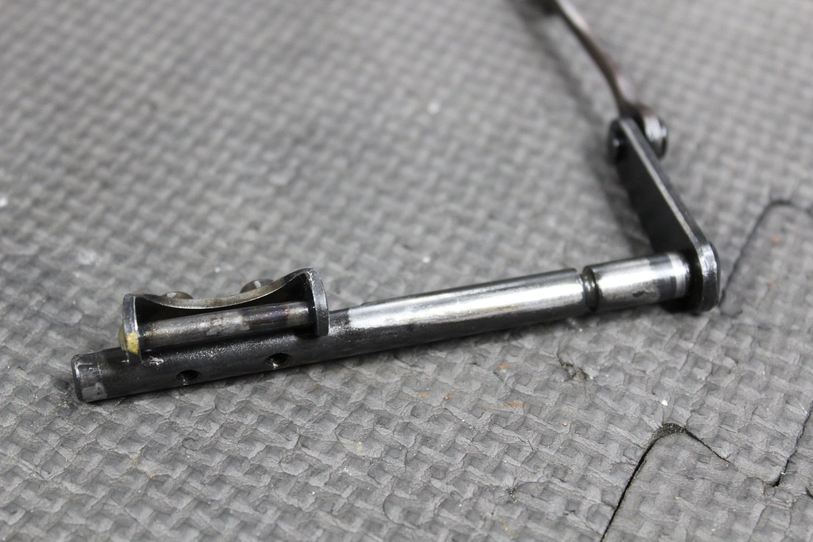 2004 KAWASAKI KX125 OEM ENGINE POWERVALVE EXHAUST VALVE LINKAGE GOVERNOR - hggarage