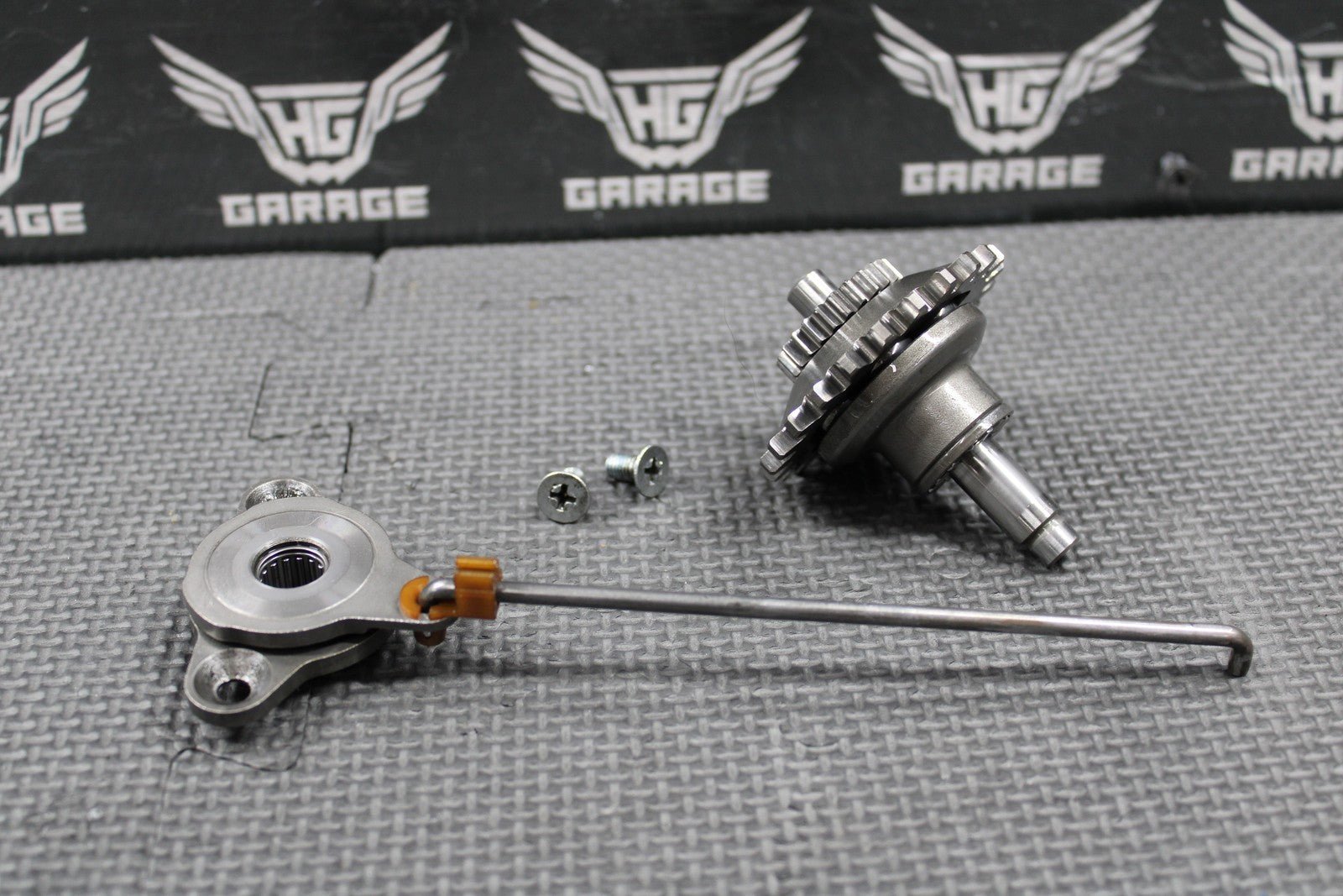1995 93 - 95 SUZUKI RMX250 OEM EXHAUST POWER VALVE LINKAGE GOVERNOR 12670 - 29E11 - hggarage