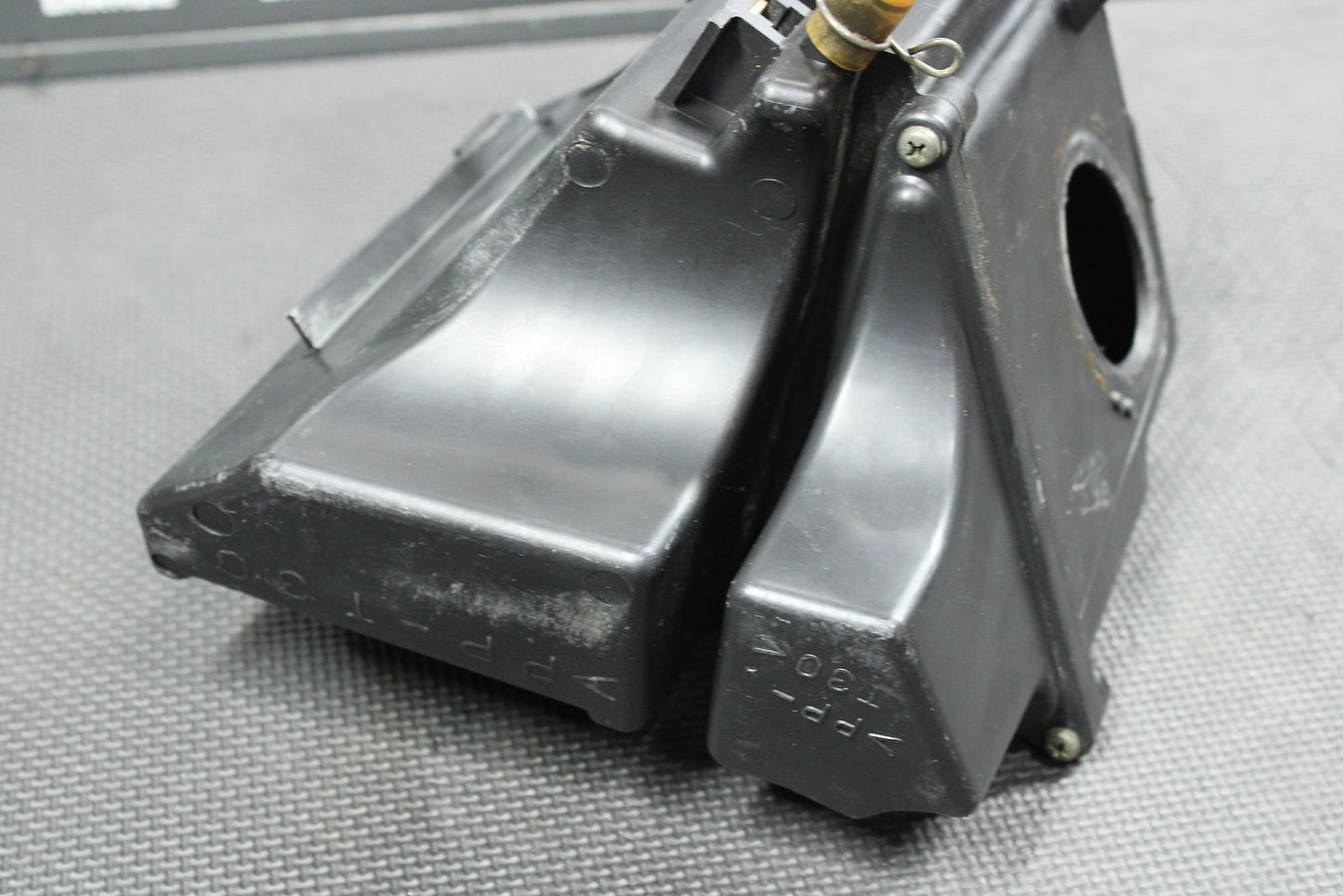 2003 Yamaha TTR125 TTR125E TTR125L TTR125LE TTR125M OEM Air Cleaner Case - hggarage