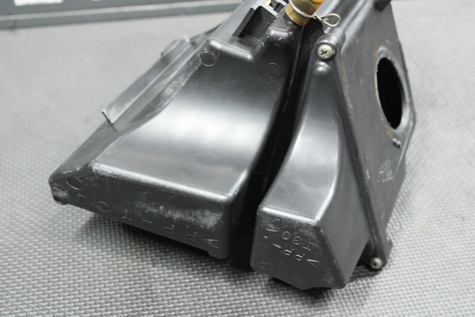 2003 Yamaha TTR125 TTR125E TTR125L TTR125LE TTR125M OEM Air Cleaner Case - hggarage