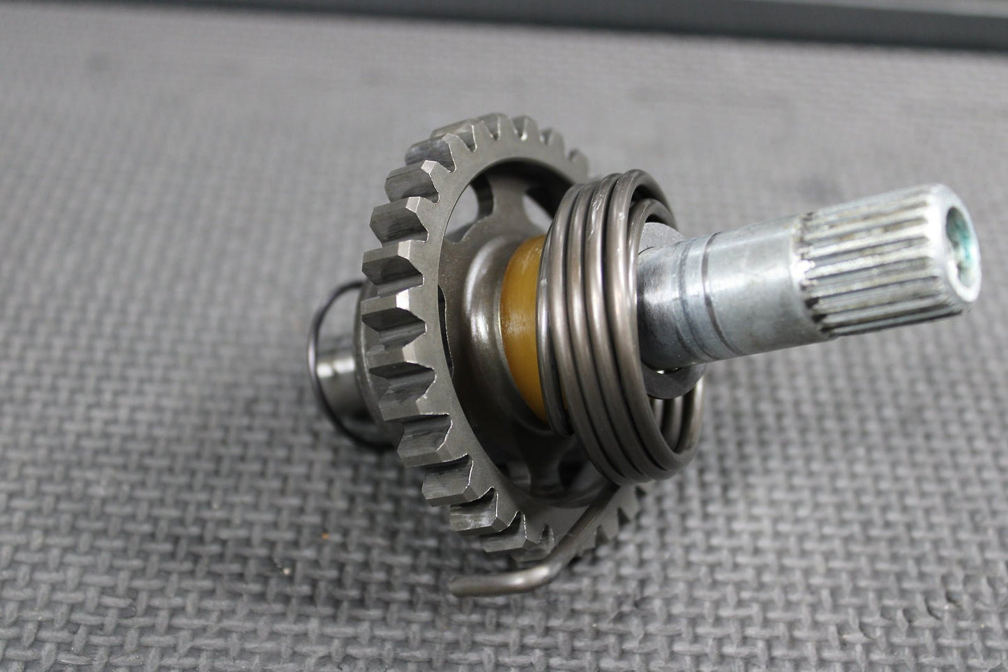 1986 Honda CR125R OEM Kickstart Kick Start Shaft W Idler Gear 28230 - KS6 - 000 - hggarage