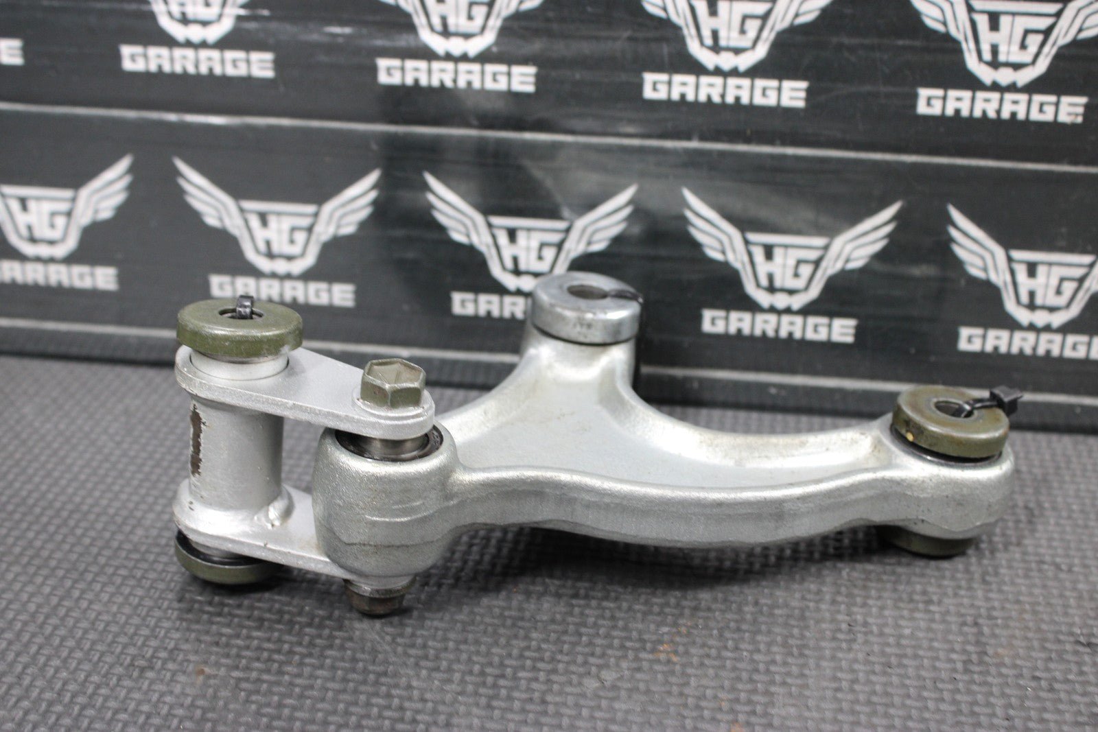 2000 YAMAHA TTR125 TTR125L OEM REAR SHOCK LINKAGE LINKS - hggarage