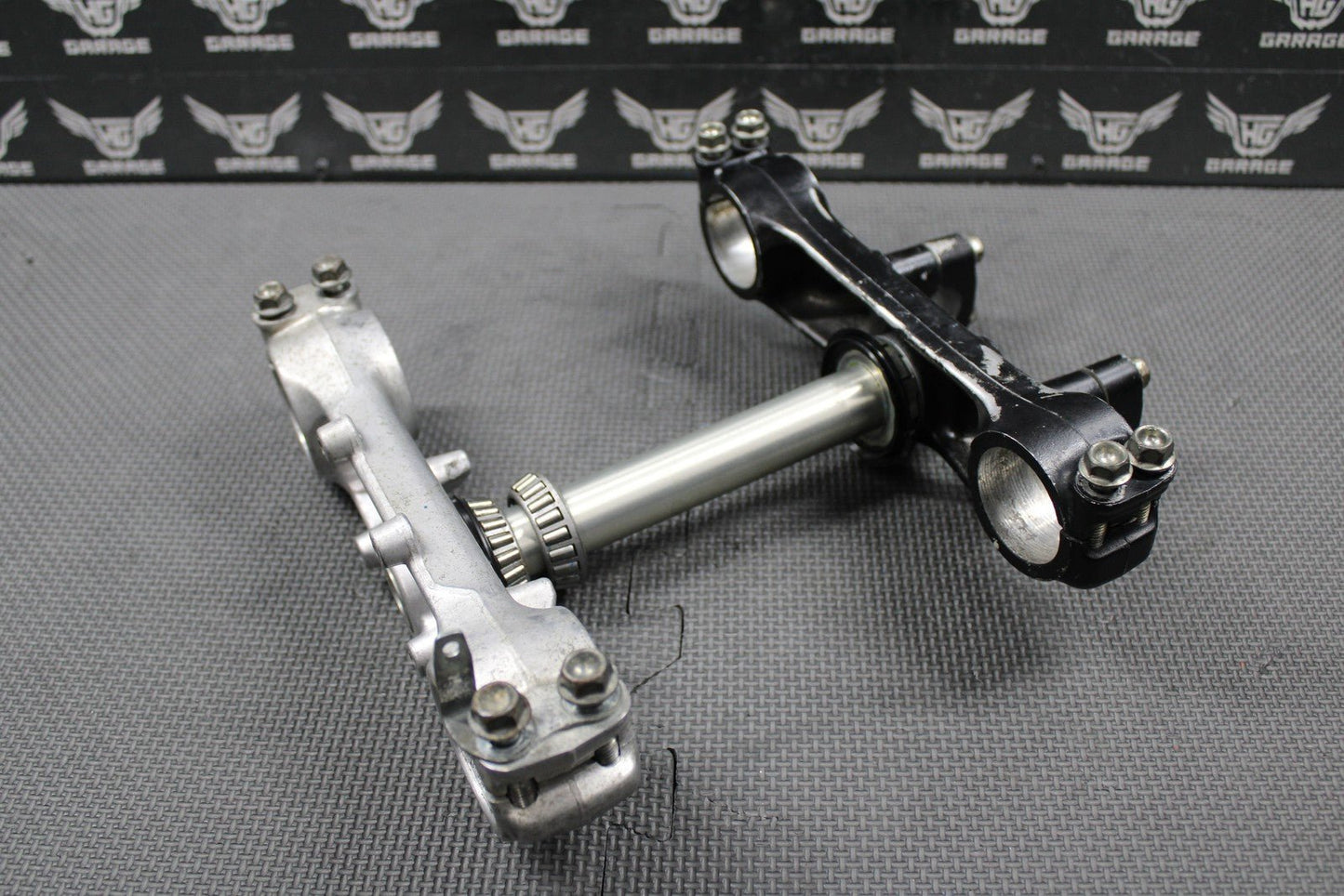 1989 87 - 95 HONDA XR250R OEM FRONT FORKS LOWER UPPER TRIPLE TREE STEM BAR CLAMP - hggarage