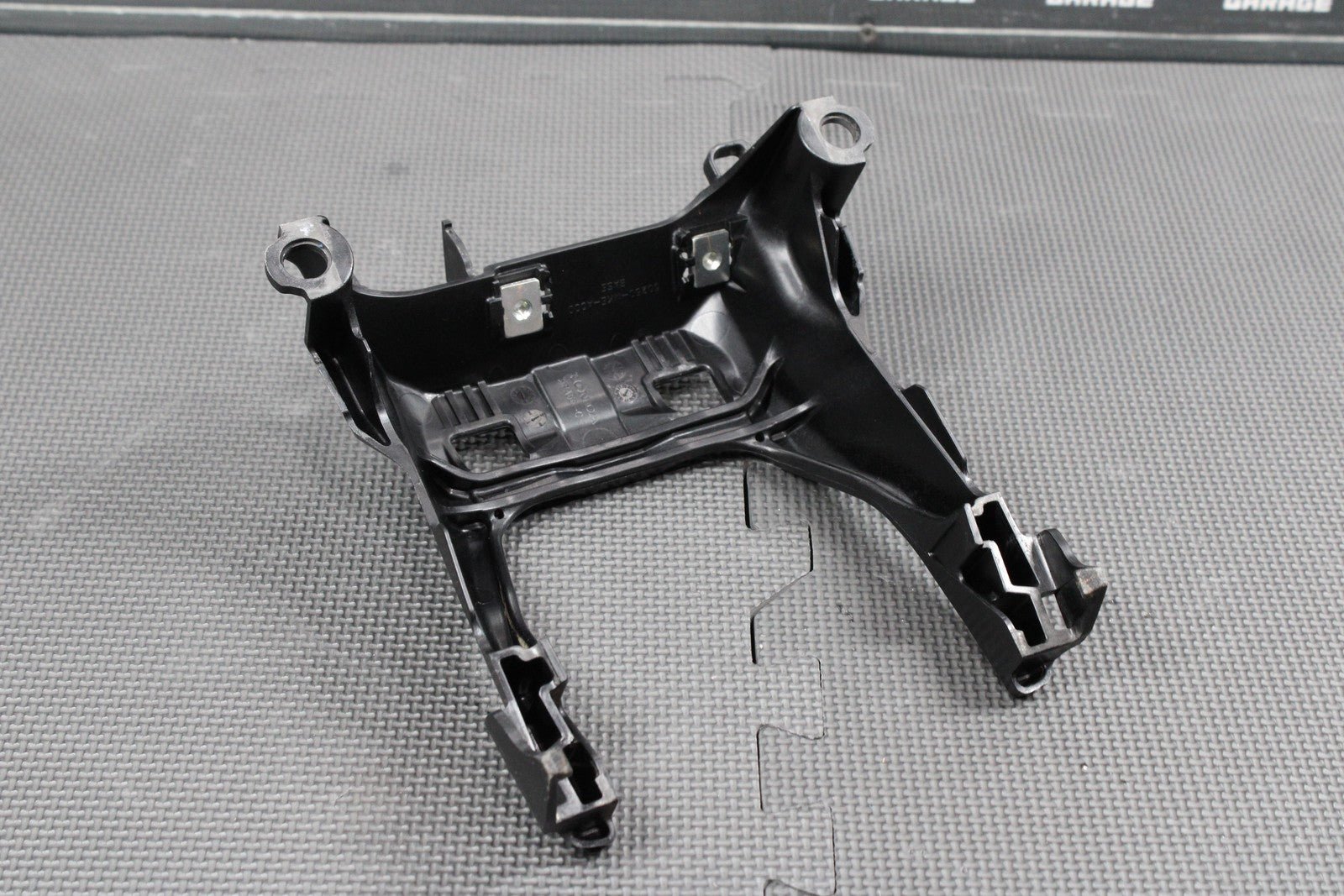 2019 HONDA CRF450RX OEM SEAT SADDLE BASE SUPPORT PLASTIC 50250 - MKE - A00 - hggarage